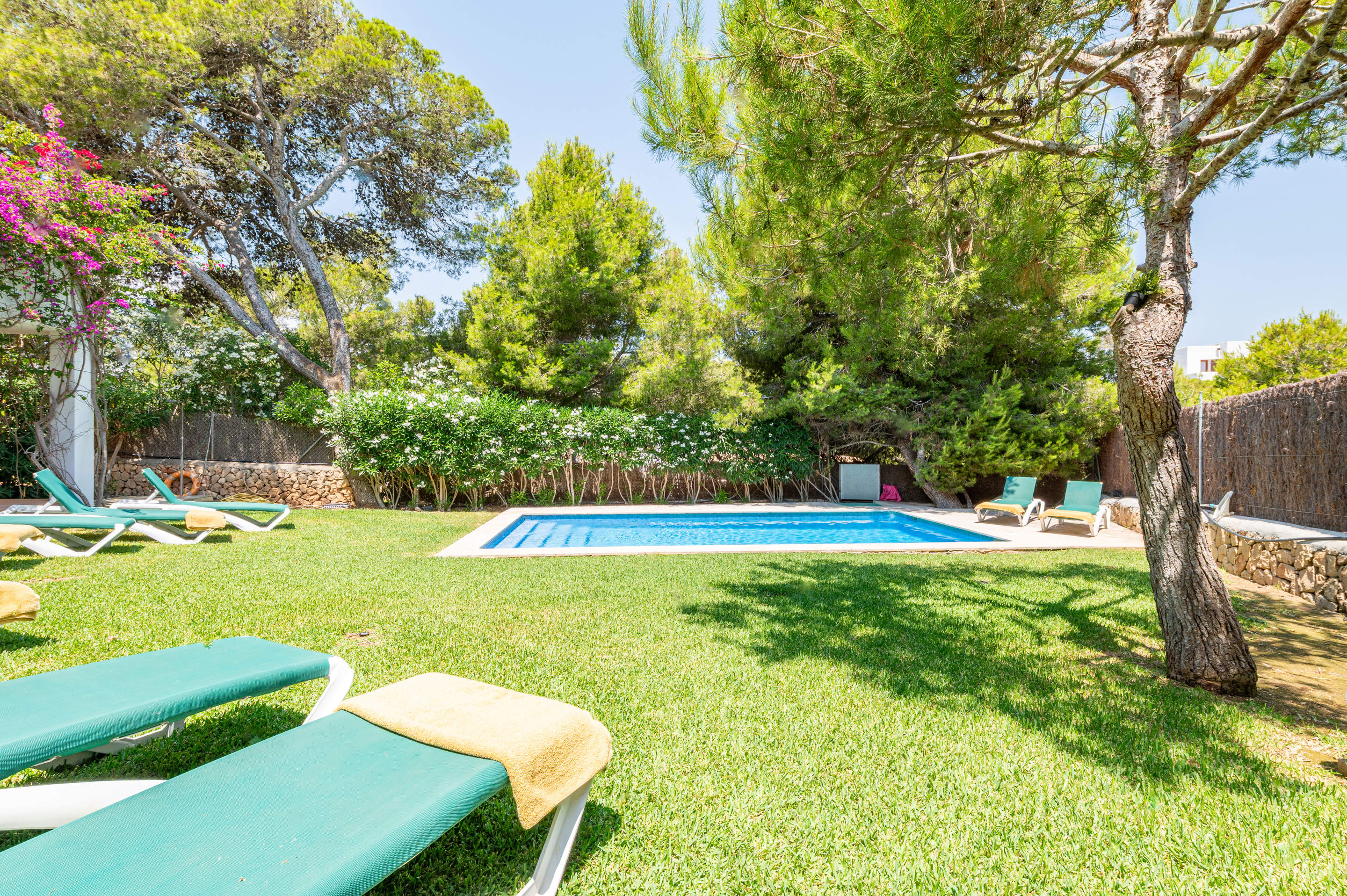 Villa Es Canto, 7 bedroom villa in Cala d'Or , Majorca