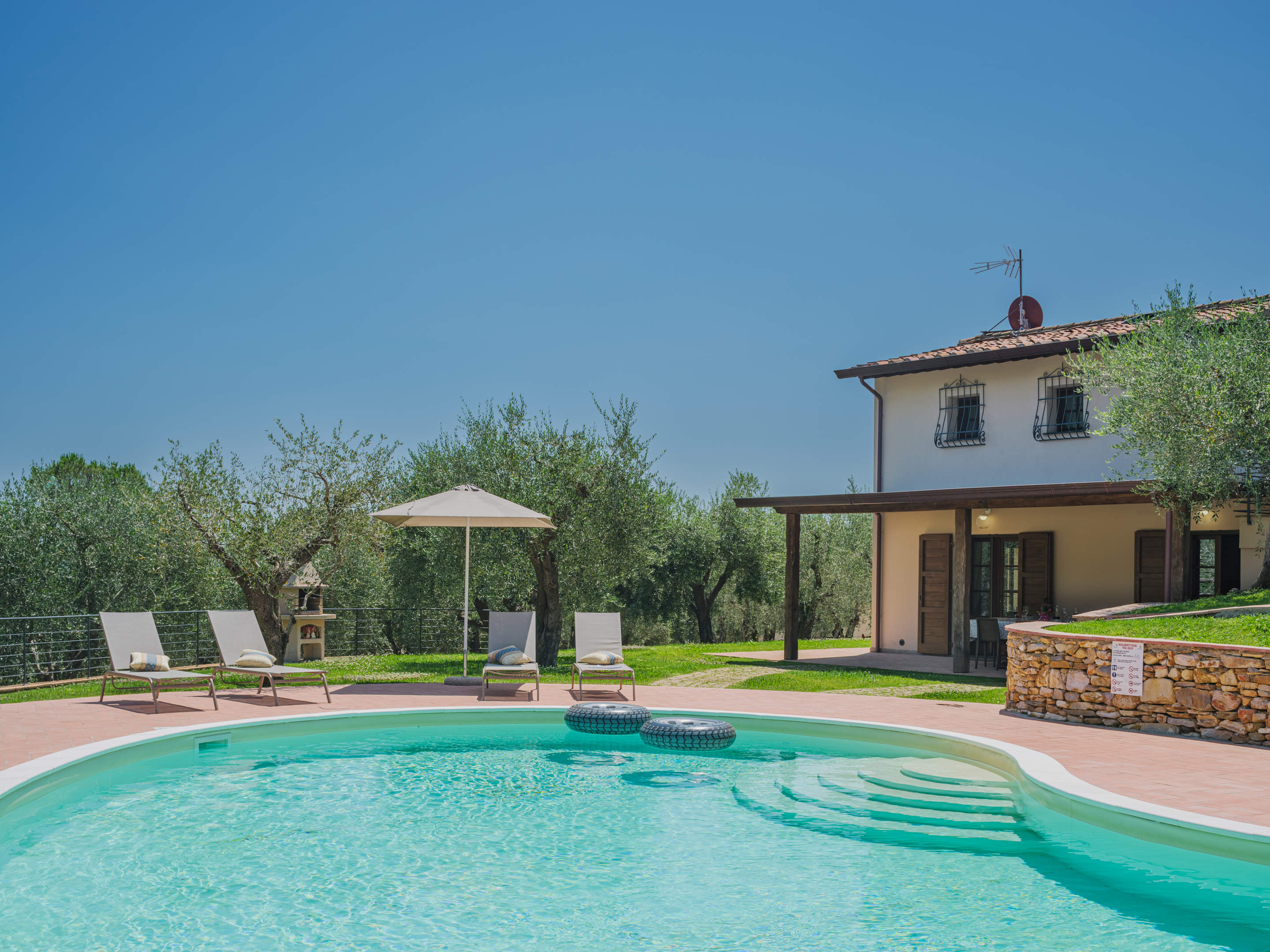 Casa degli Olivi di Dante, 2 bedroom villa in North Tuscany - Pisa & Lucca Area, Tuscany