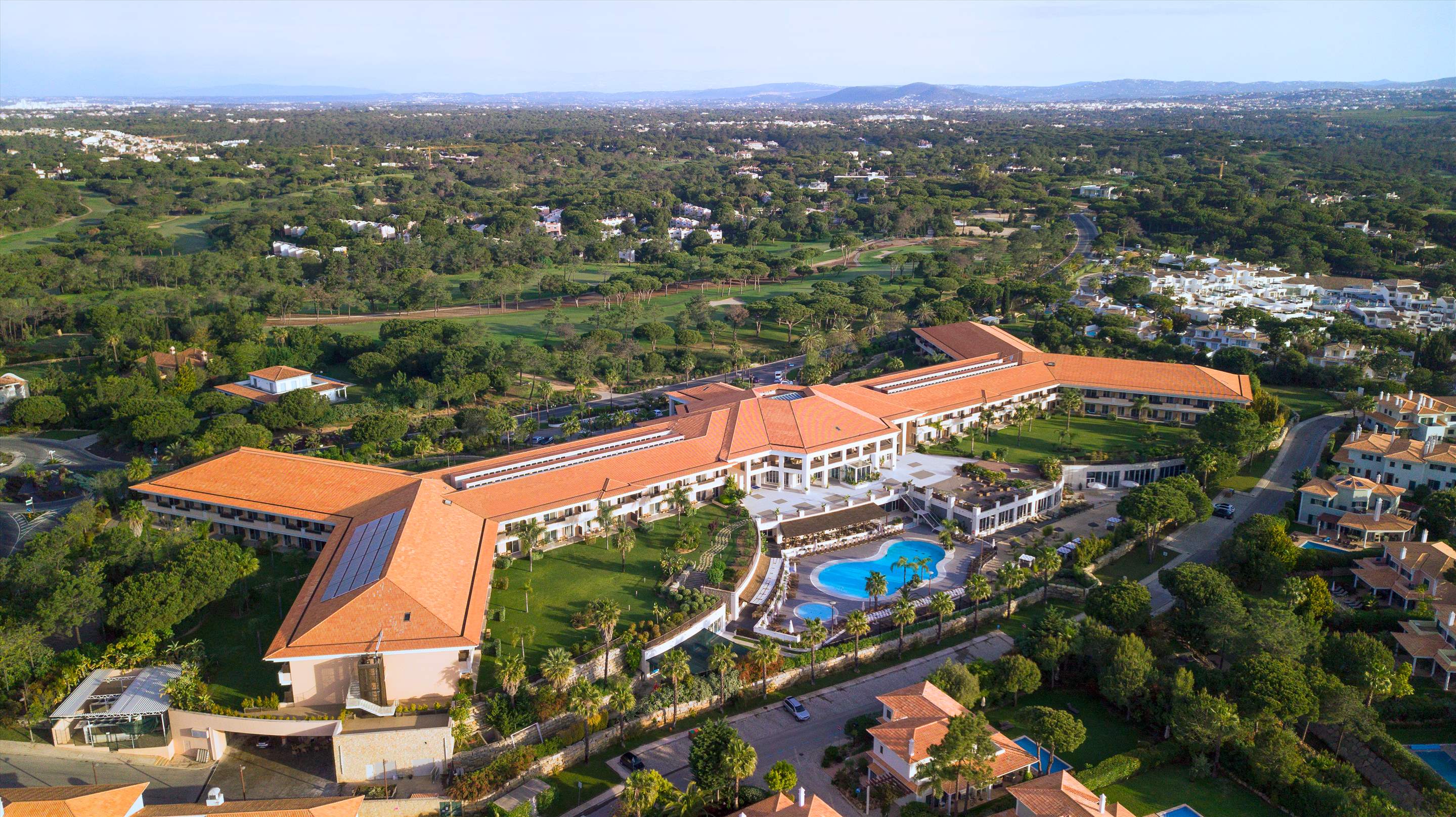 Wyndham Grand Algarve 1 Bedroom Sunset Suite, 1 person, 1 bedroom apartment in Wyndham Grand Algarve, Algarve