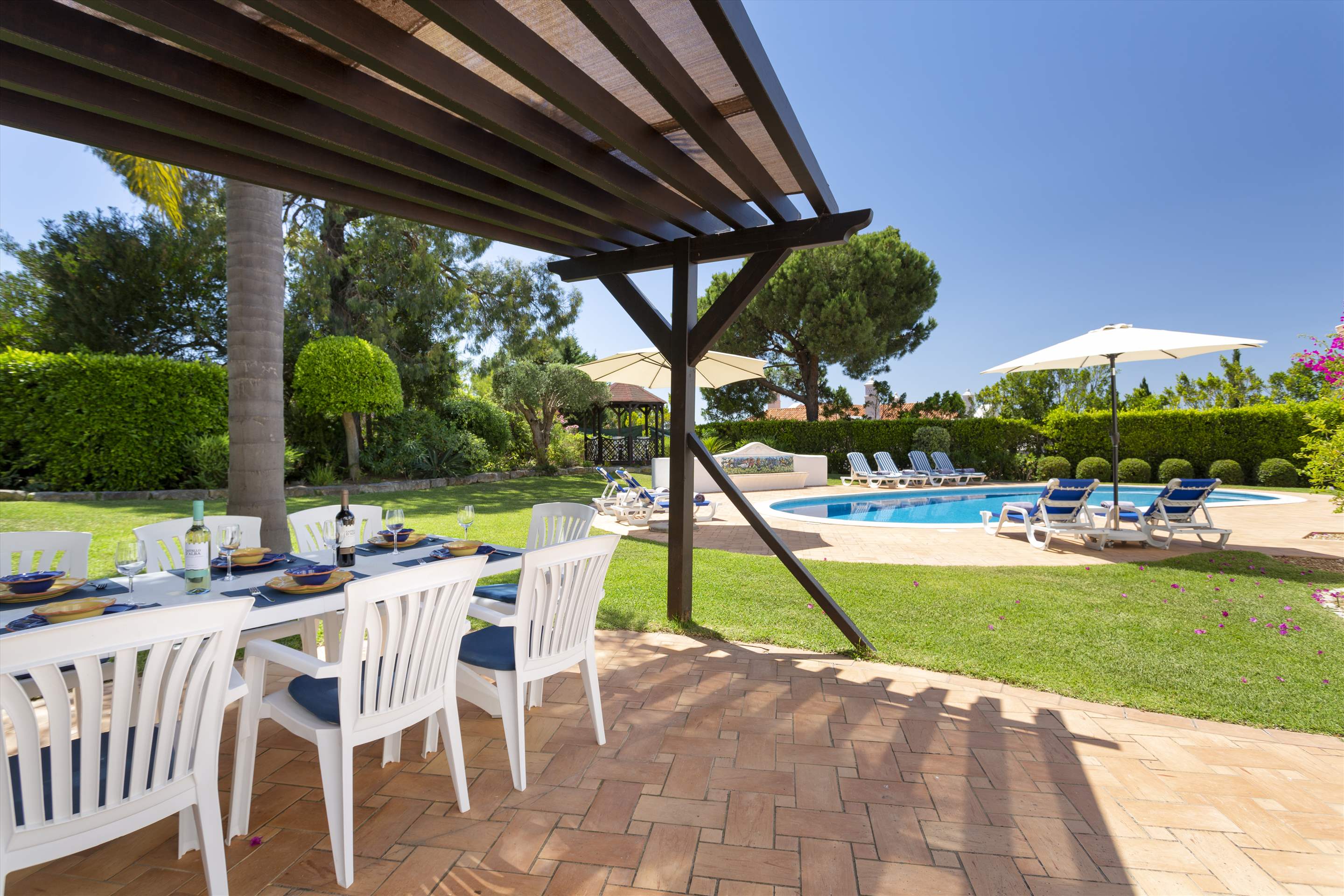 Casa Paloma, 6 bedroom villa in Quinta do Lago, Algarve