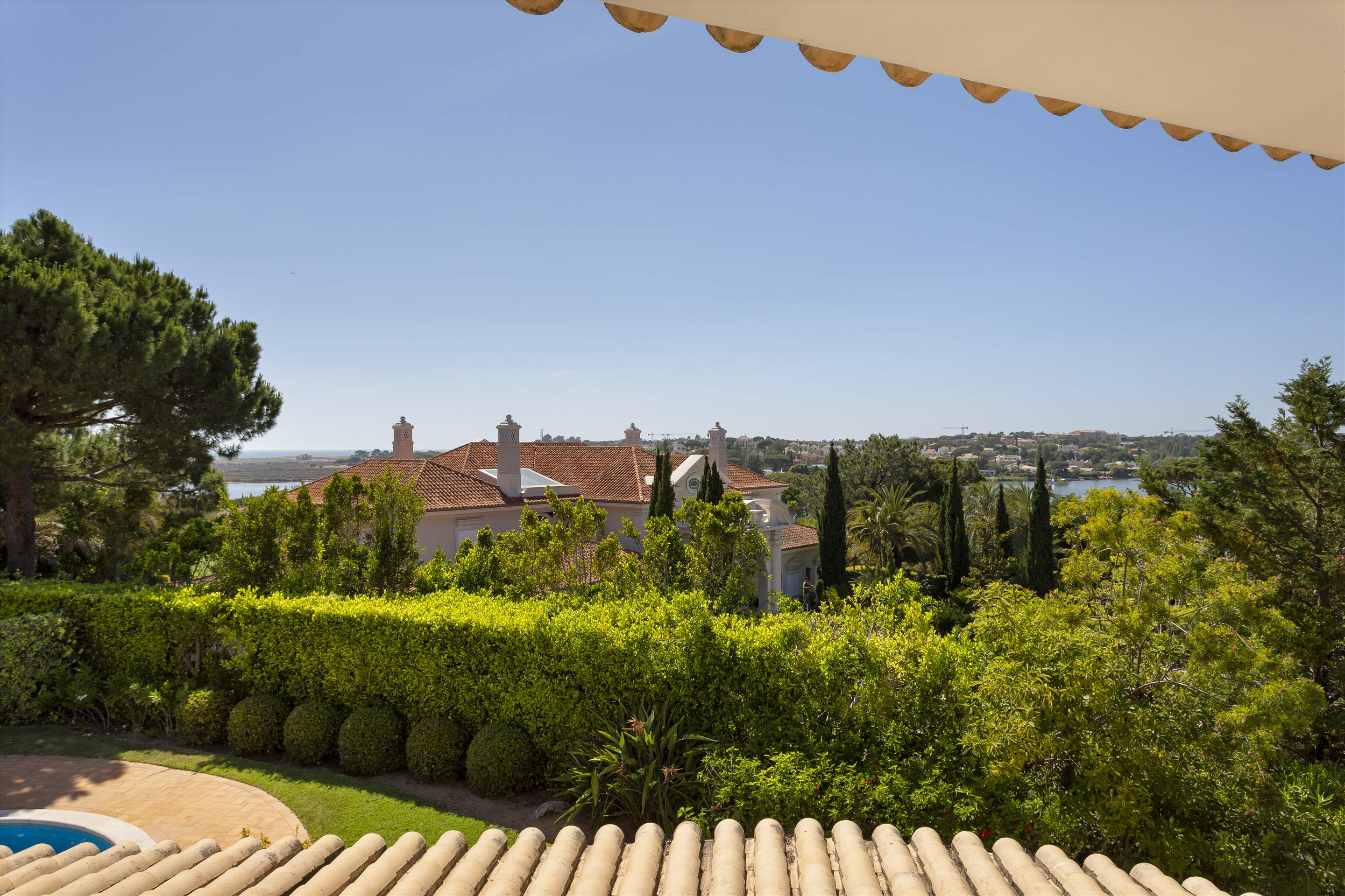 Casa Paloma, 6 bedroom villa in Quinta do Lago, Algarve