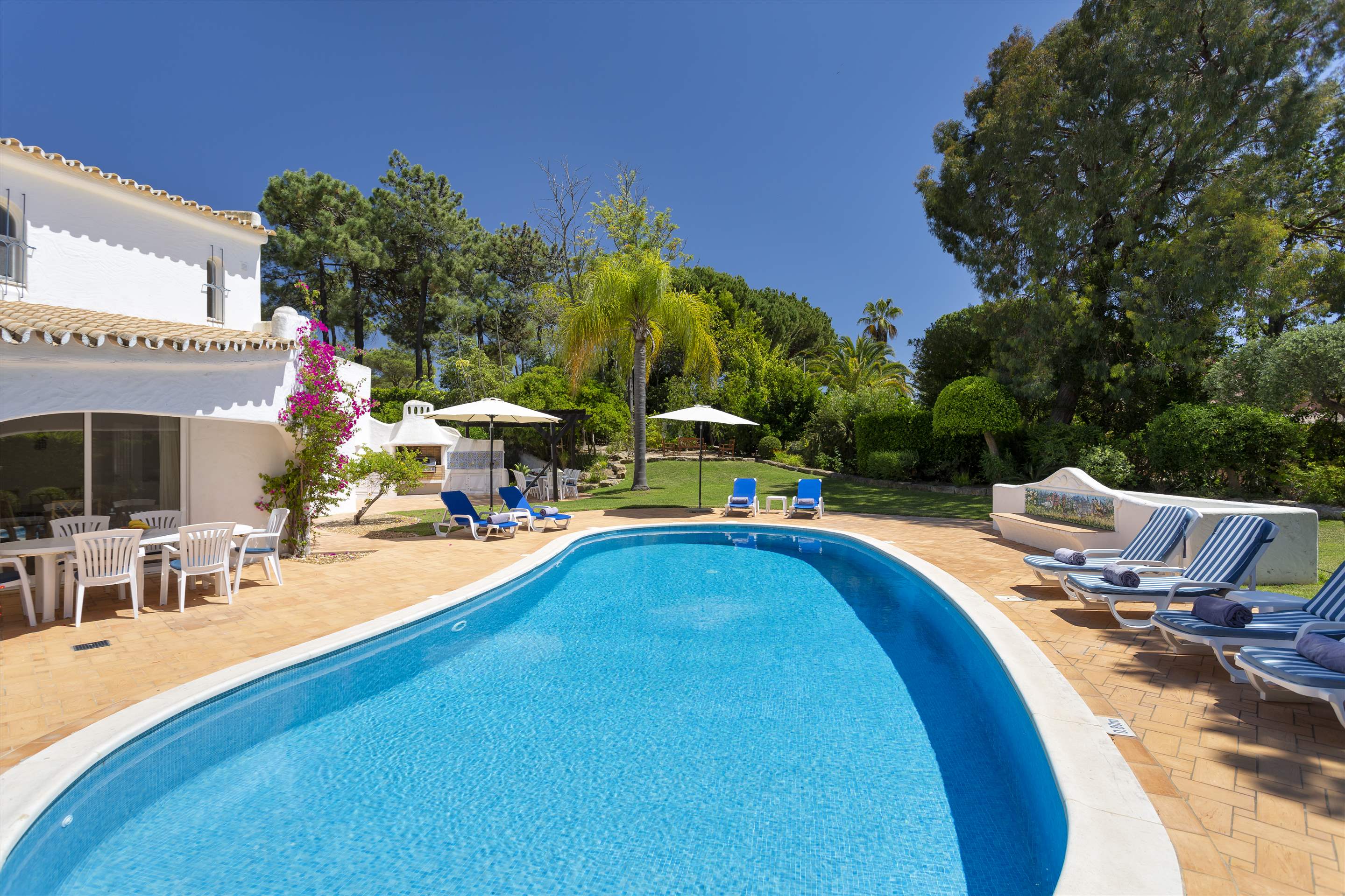 Casa Paloma, 6 bedroom villa in Quinta do Lago, Algarve