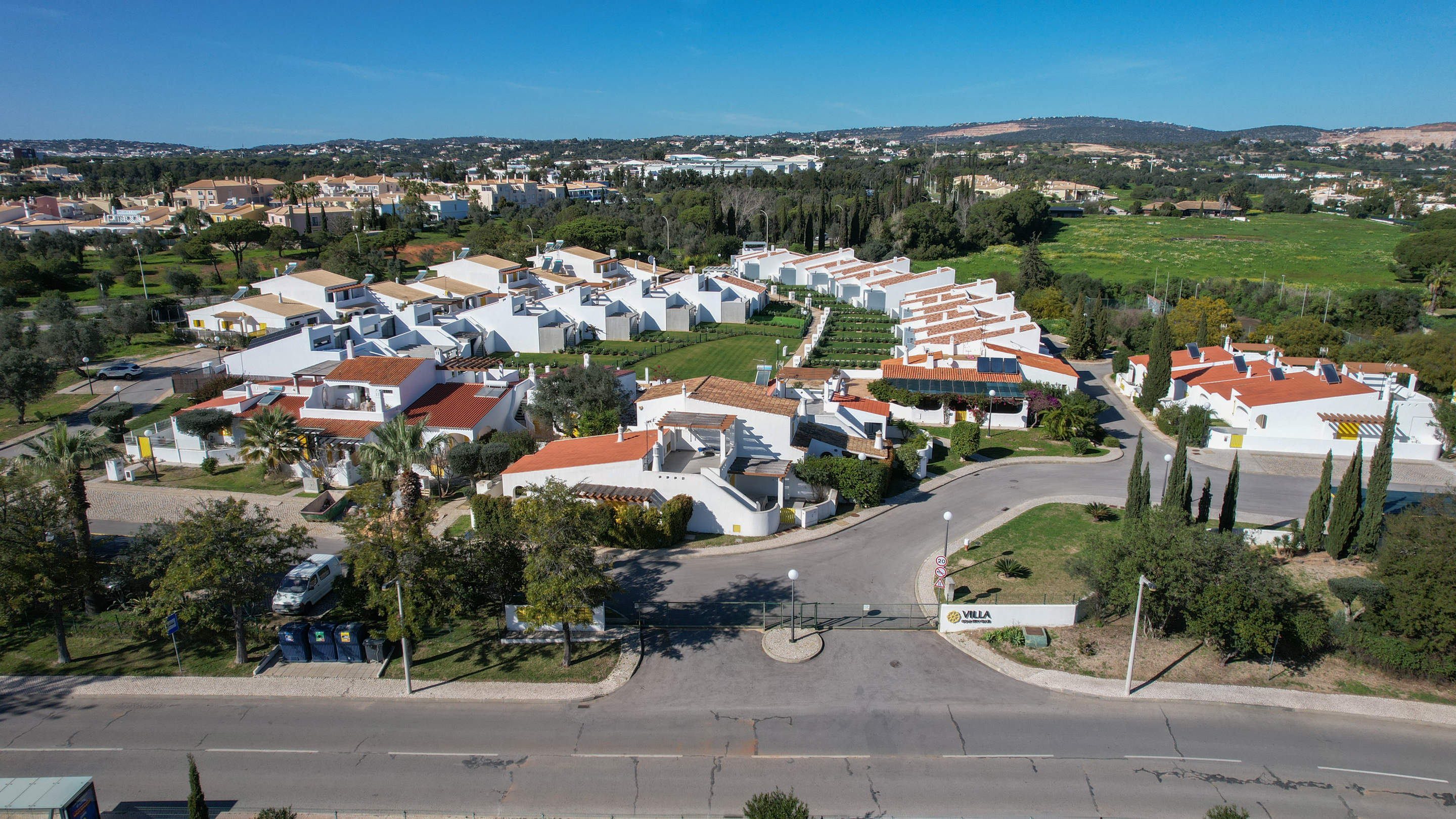 Villa Soligolf, 2 bedroom villa in Vilamoura Area, Algarve