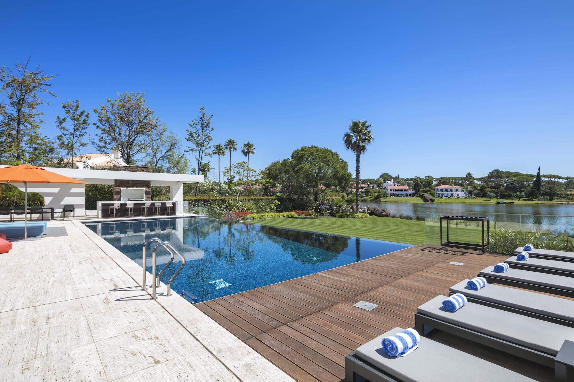 Villa Vista Lago in Quinta do Lago, 6 bedroom villa in Quinta do Lago, Algarve