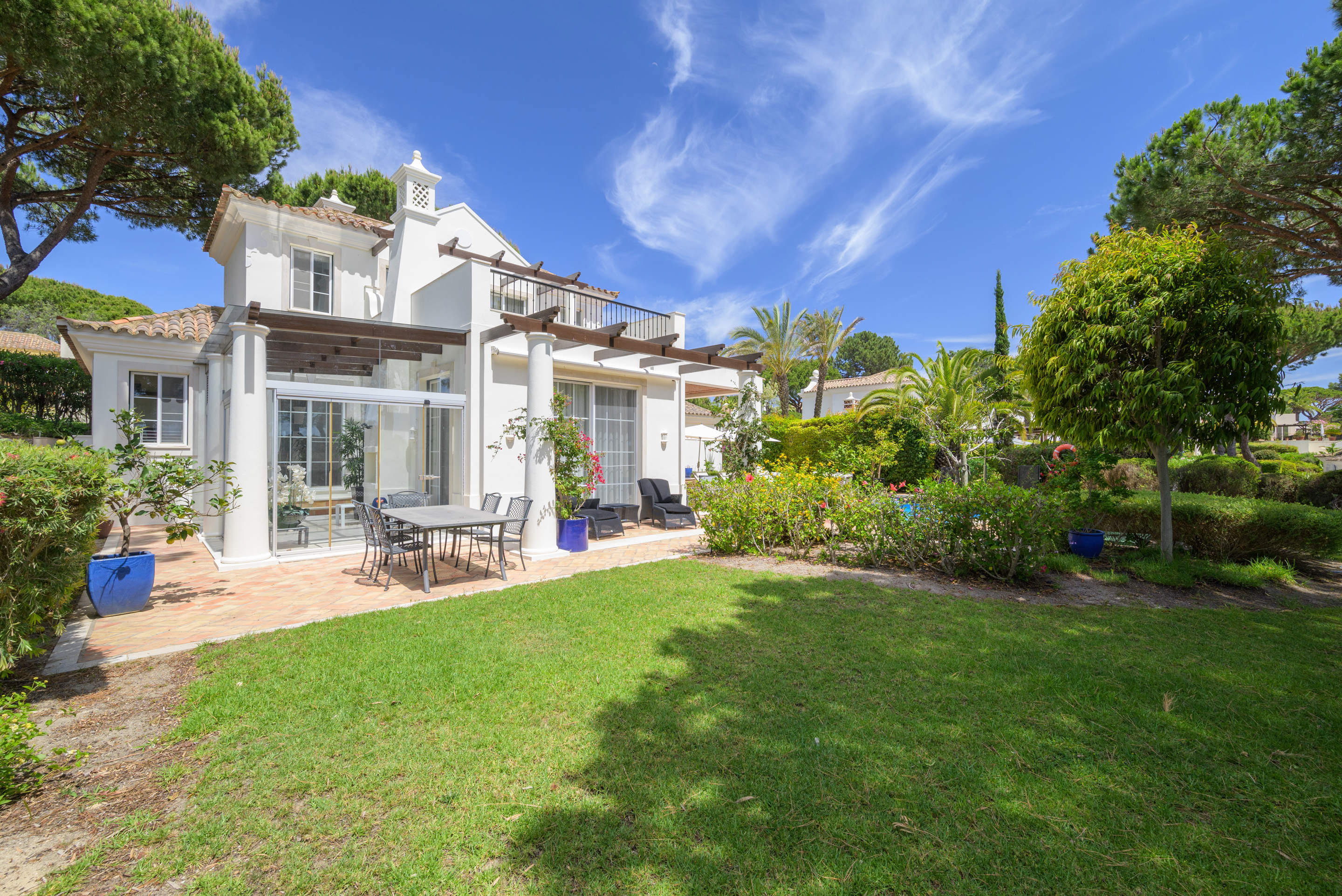 Villa Aailyah, 4 bedroom villa in Quinta do Lago, Algarve