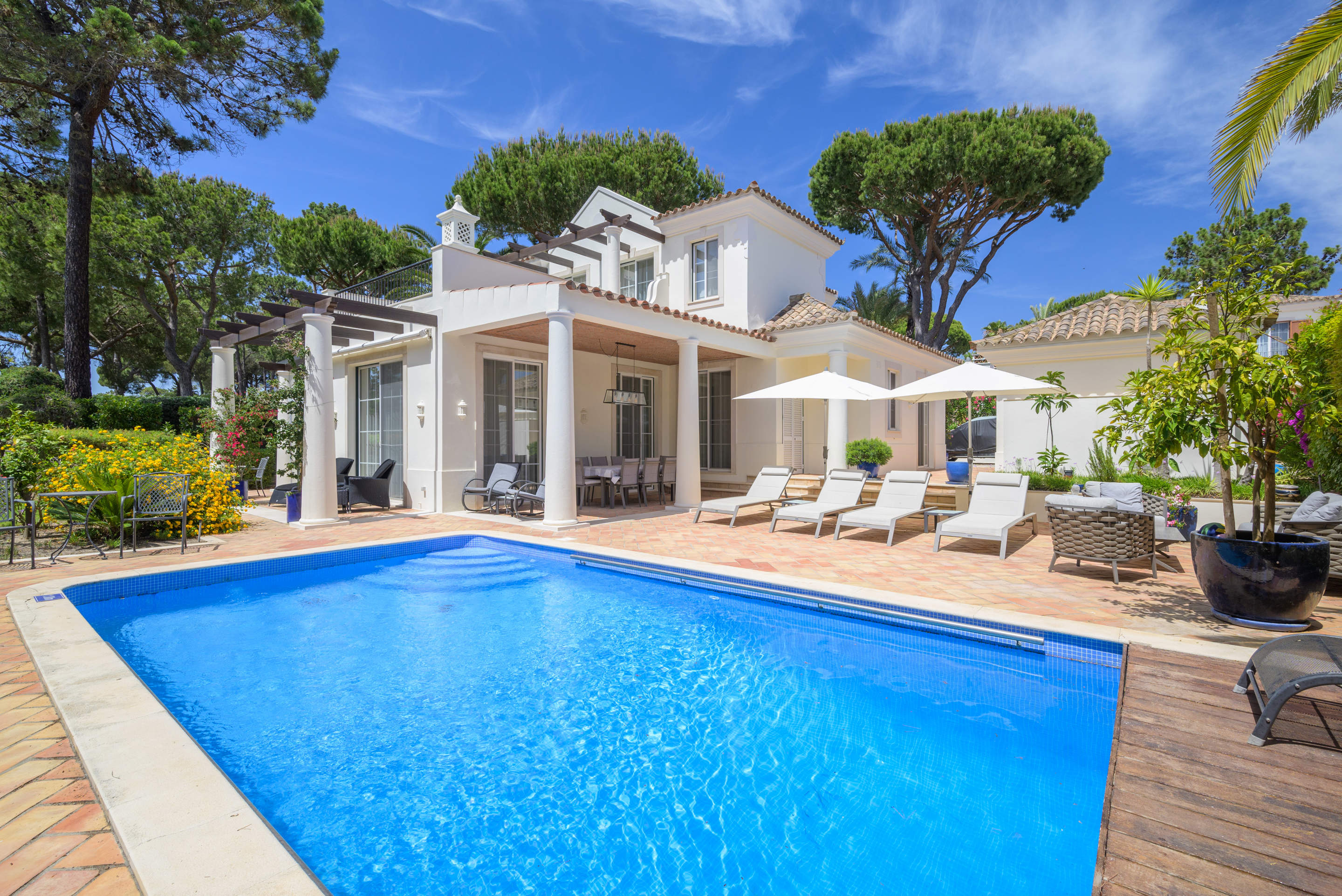 Villa Aailyah, 4 bedroom villa in Quinta do Lago, Algarve