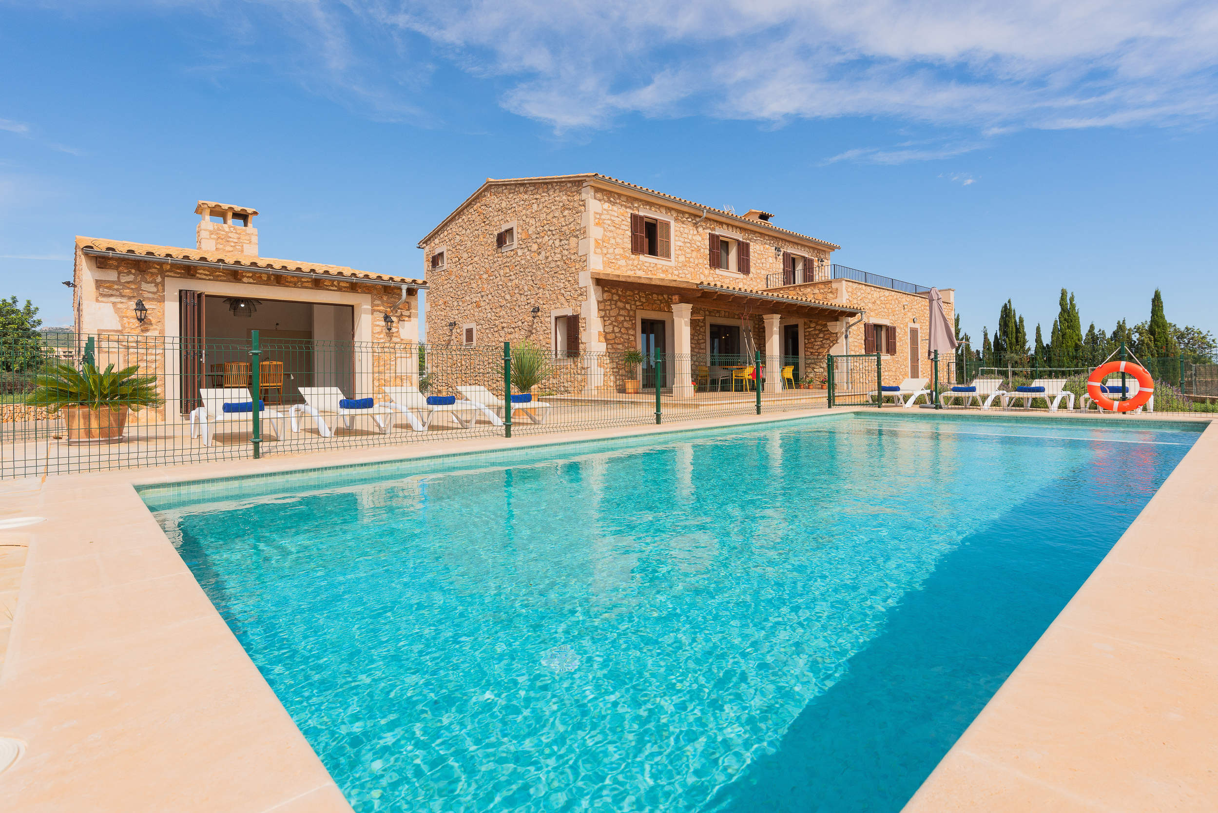 Villa Bassa, 5 bedroom villa in Cala d'Or , Majorca