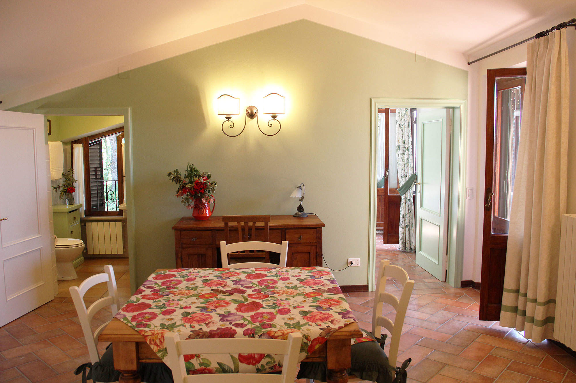 Ref 202 Villa Castelnuovo Berardenga, 7 bedroom villa in Chianti & Countryside, Tuscany