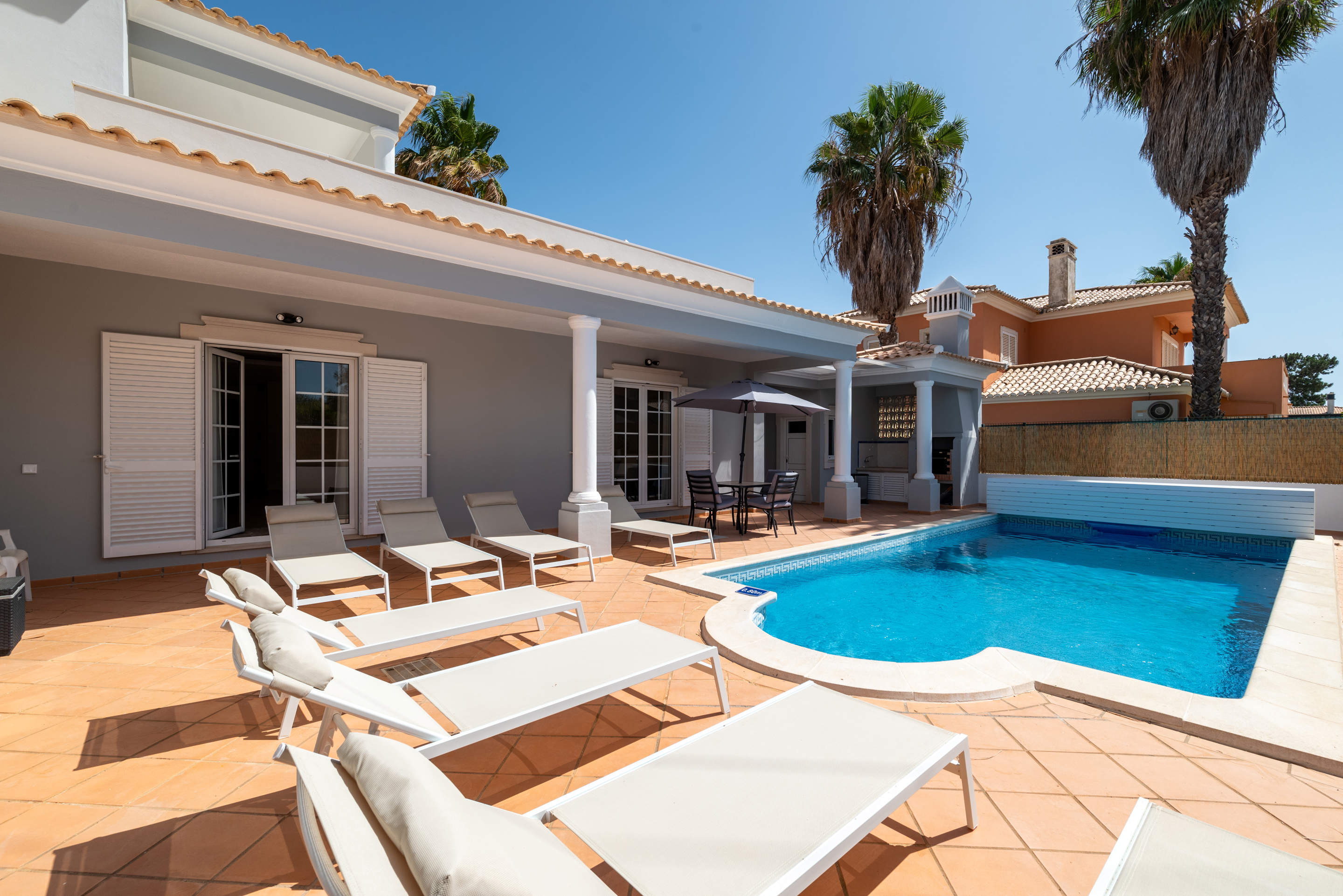 Villa Couto Real, 4 bedroom villa in Vila Sol, Algarve