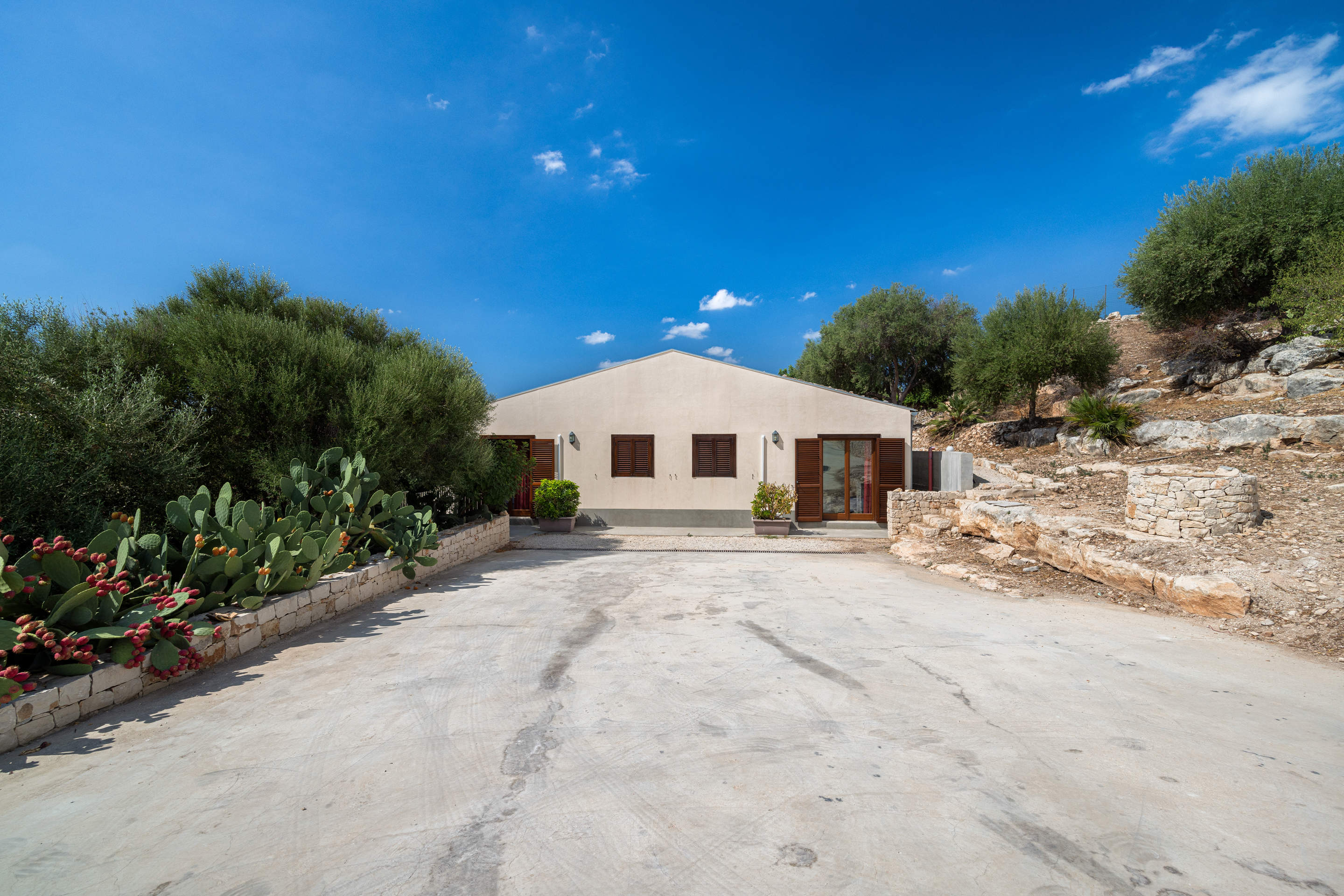 Villa Cudiano, 3 bedroom villa in Southern Sicily, Sicily