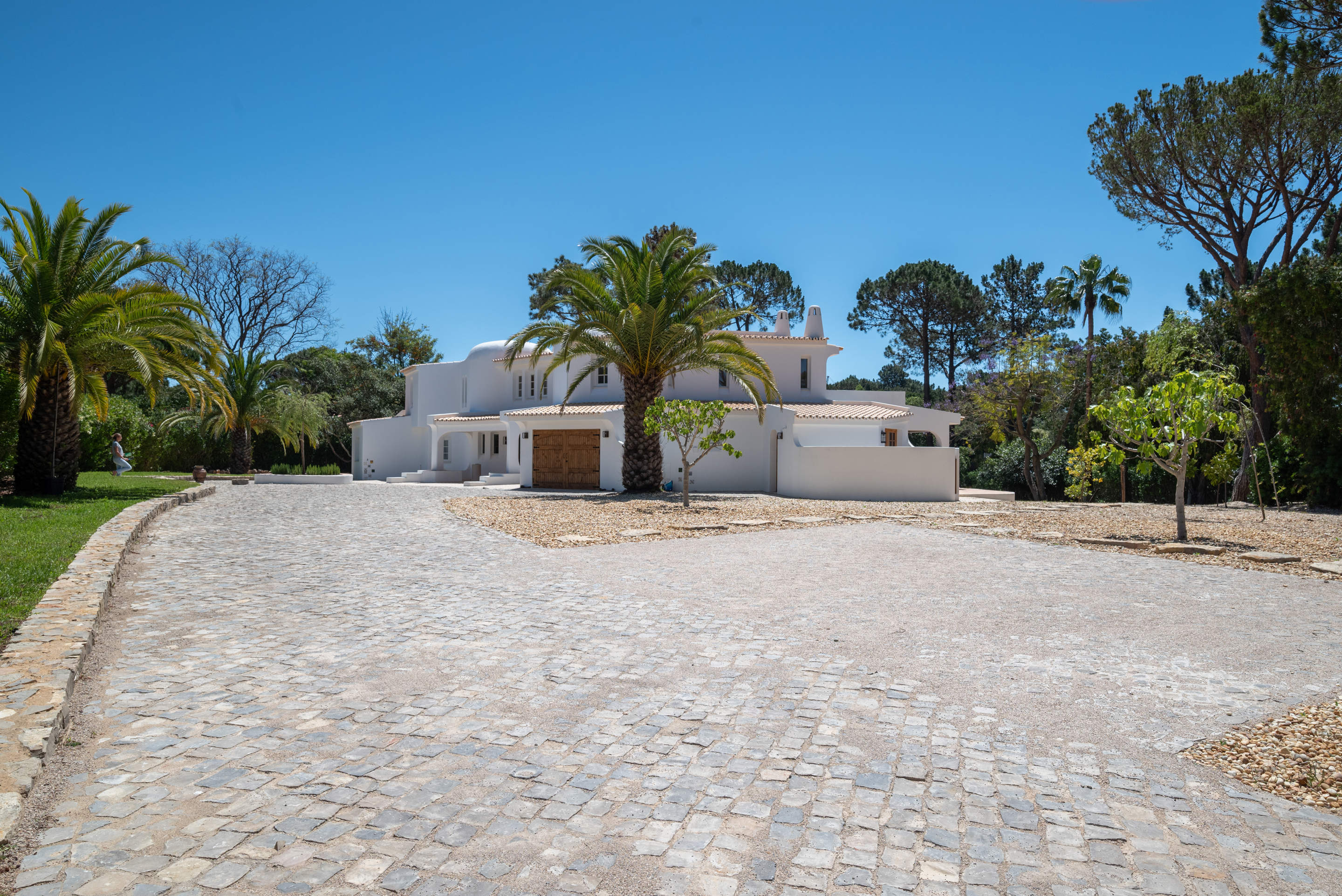 Boho Casa Four Bedroom Rate, Maximum six persons occupancy, 4 bedroom villa in Quinta do Lago, Algarve