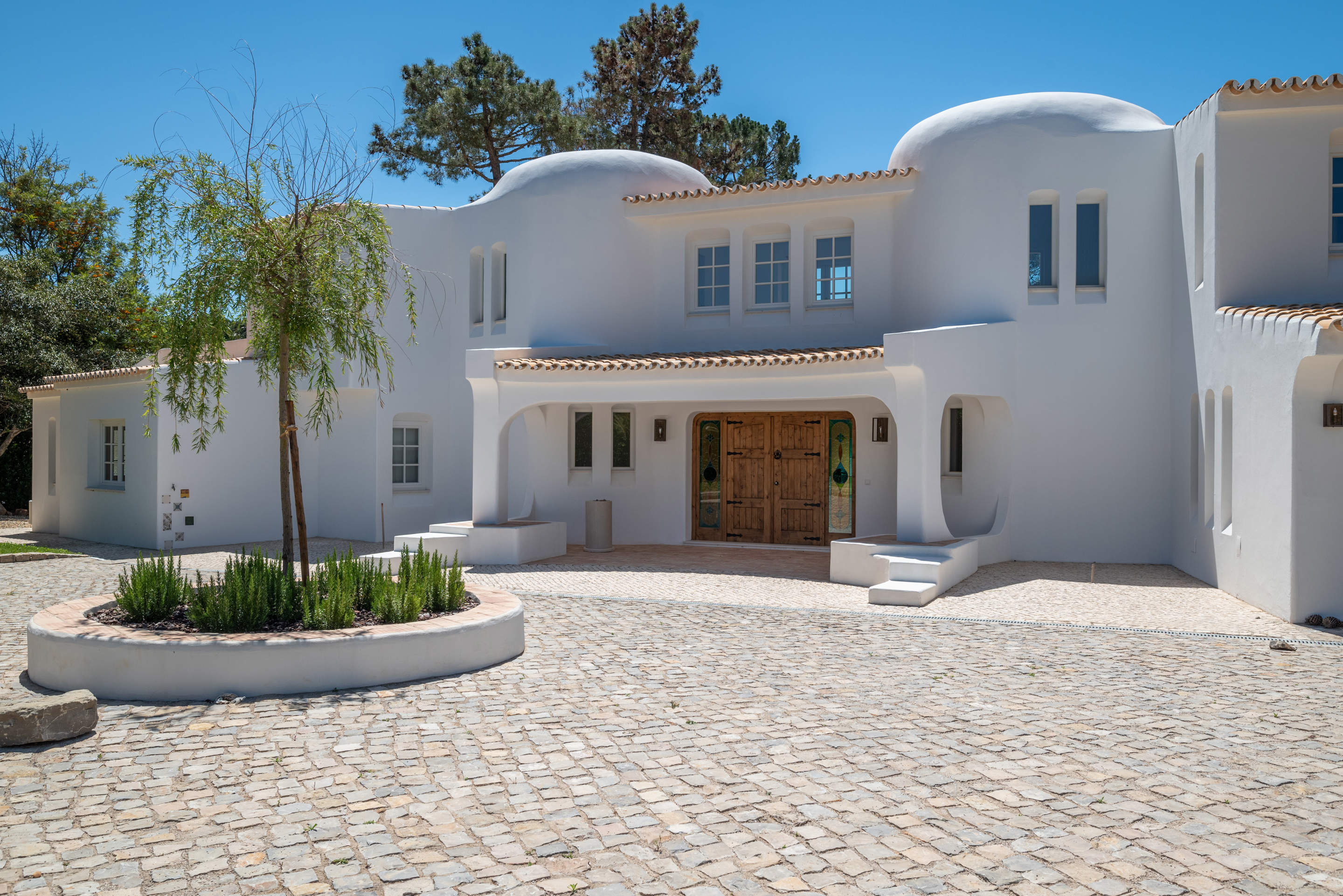 Boho Casa Four Bedroom Rate, Maximum six persons occupancy, 4 bedroom villa in Quinta do Lago, Algarve