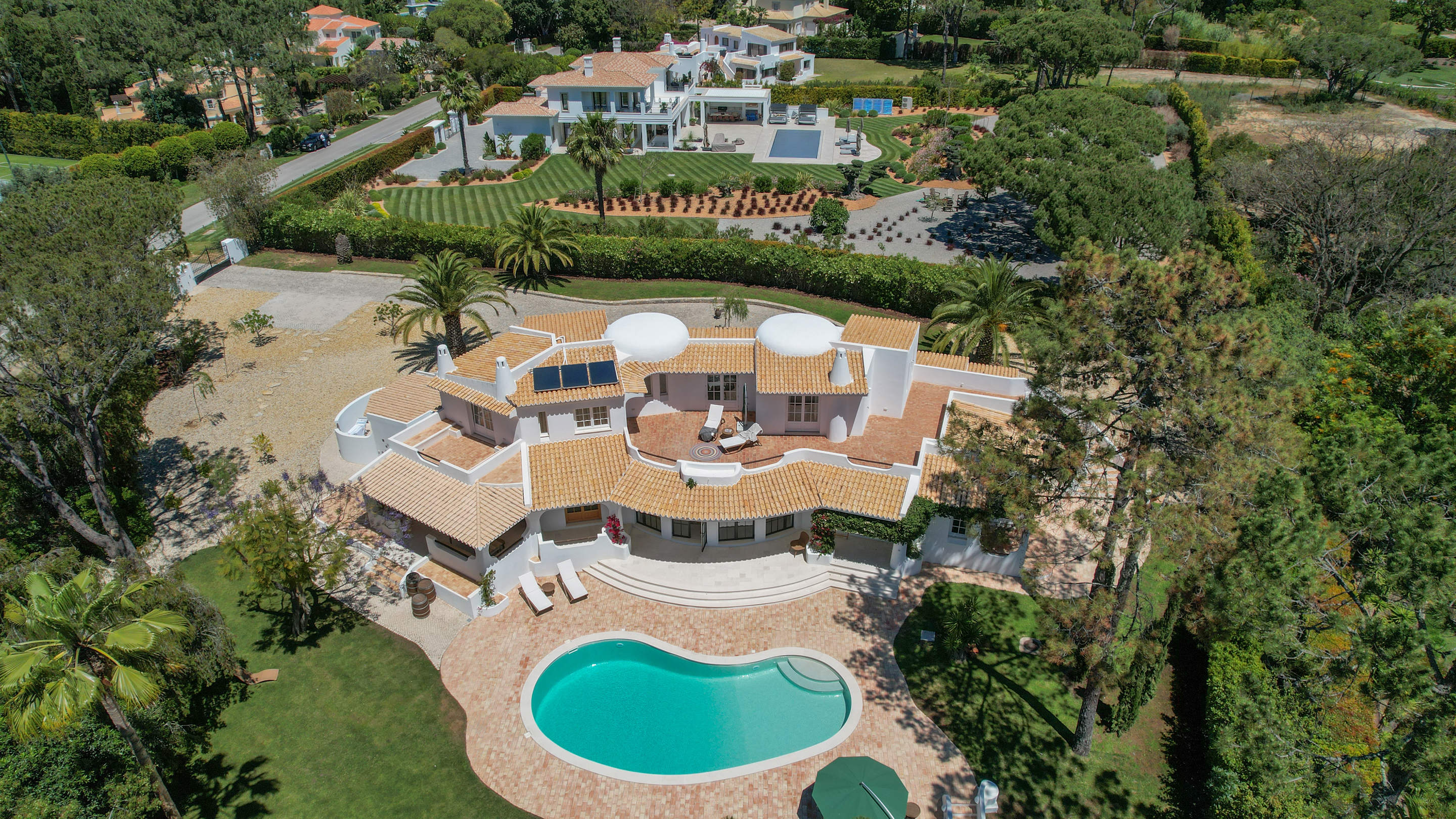 Boho Casa Four Bedroom Rate, Maximum six persons occupancy, 4 bedroom villa in Quinta do Lago, Algarve