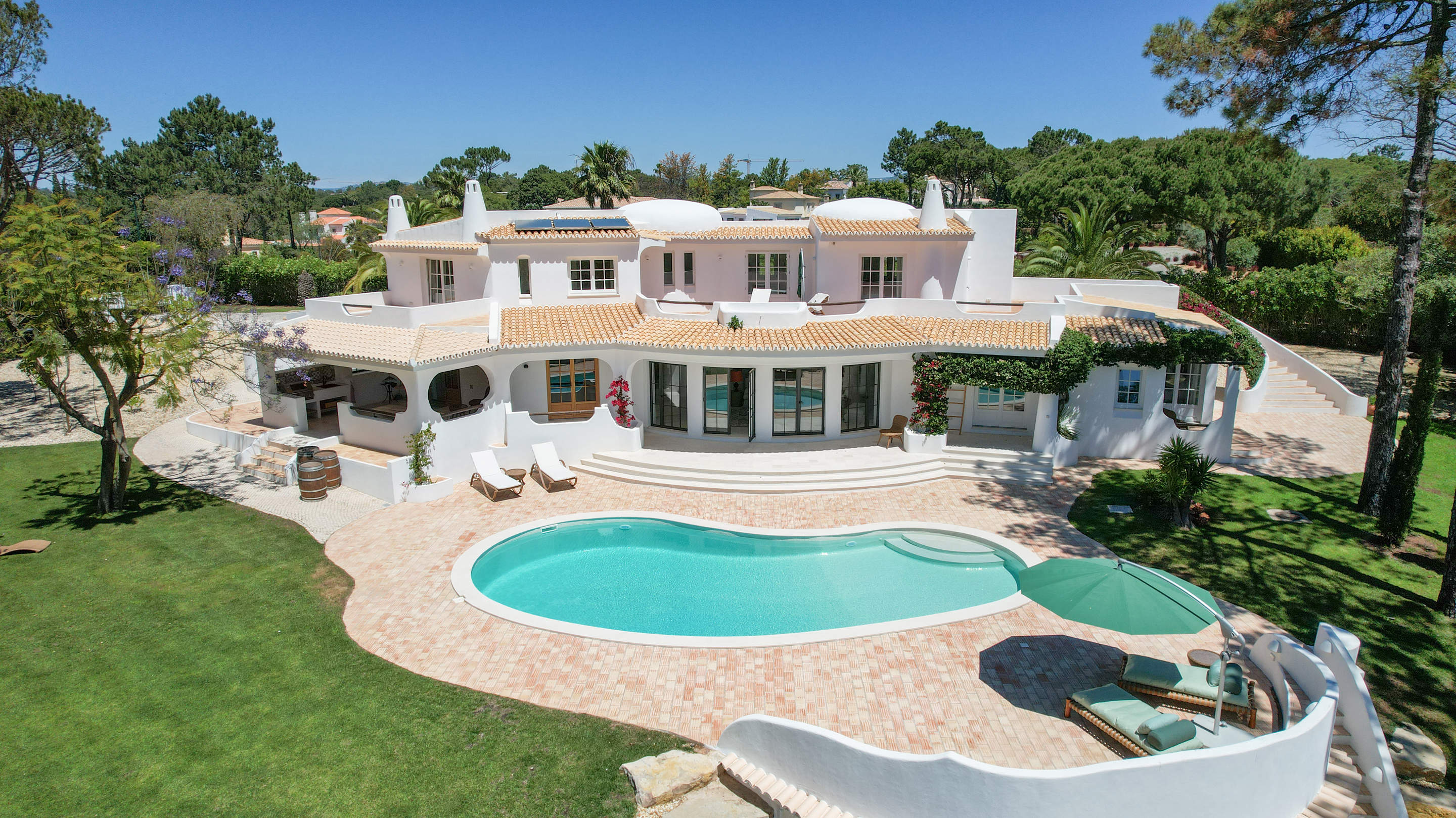 Boho Casa Four Bedroom Rate, Maximum six persons occupancy, 4 bedroom villa in Quinta do Lago, Algarve