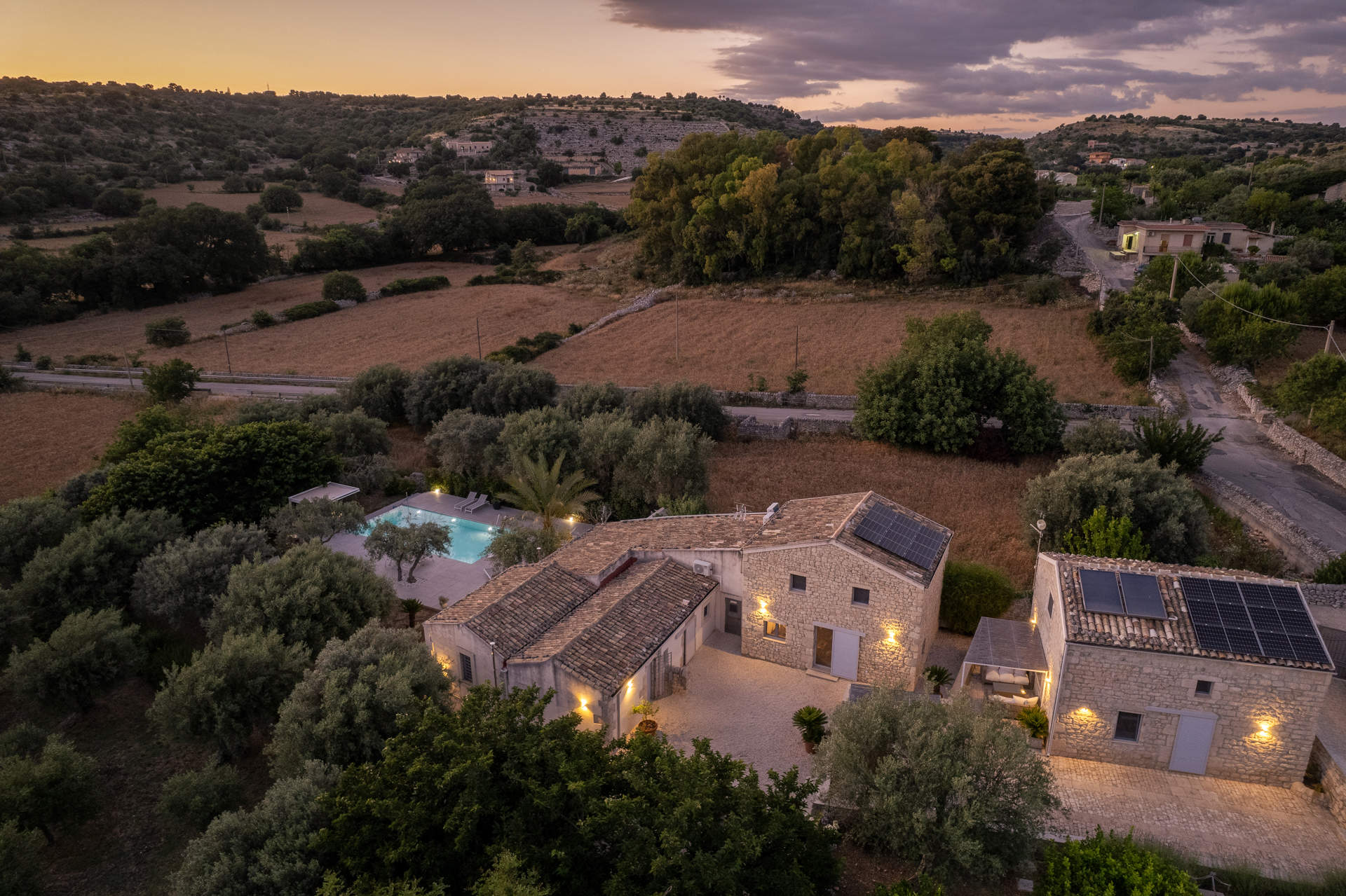 Casale Limestone, 4 bedroom villa in Southern Sicily, Sicily