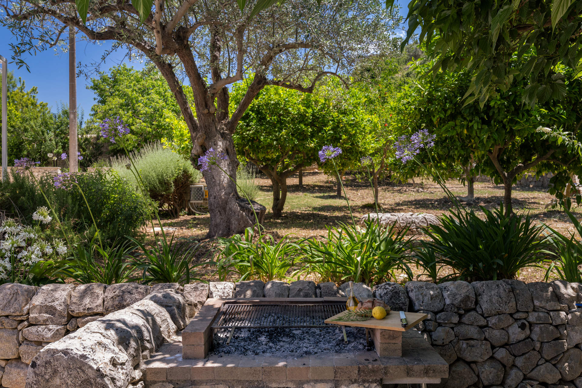 Casale Limestone, 4 bedroom villa in Southern Sicily, Sicily