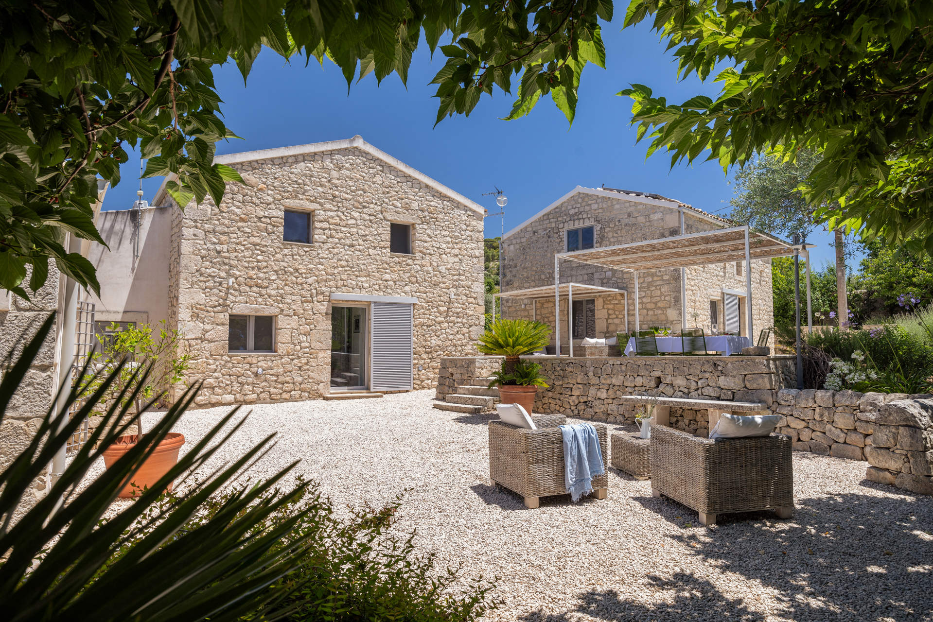 Casale Limestone, 4 bedroom villa in Southern Sicily, Sicily