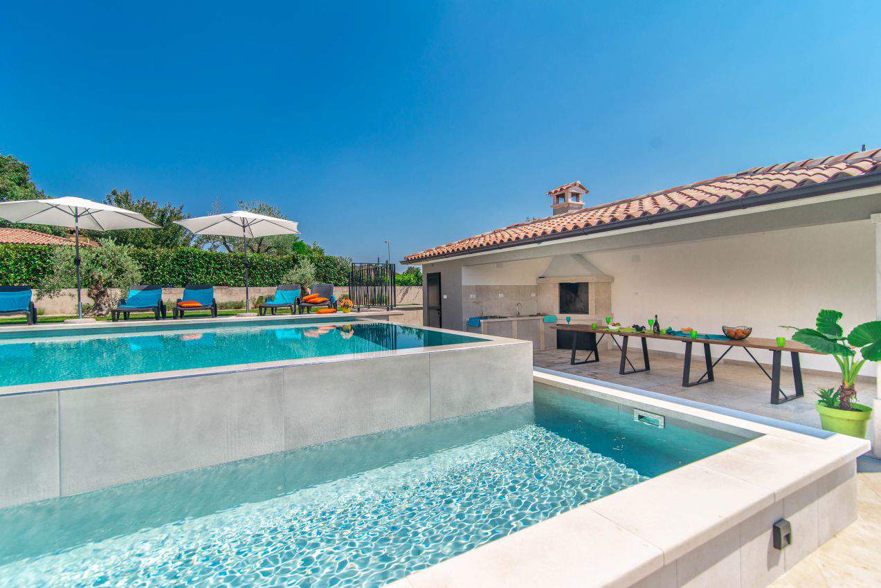 Fierra Villa, 7 bedroom villa in Pula & Inland, Croatia