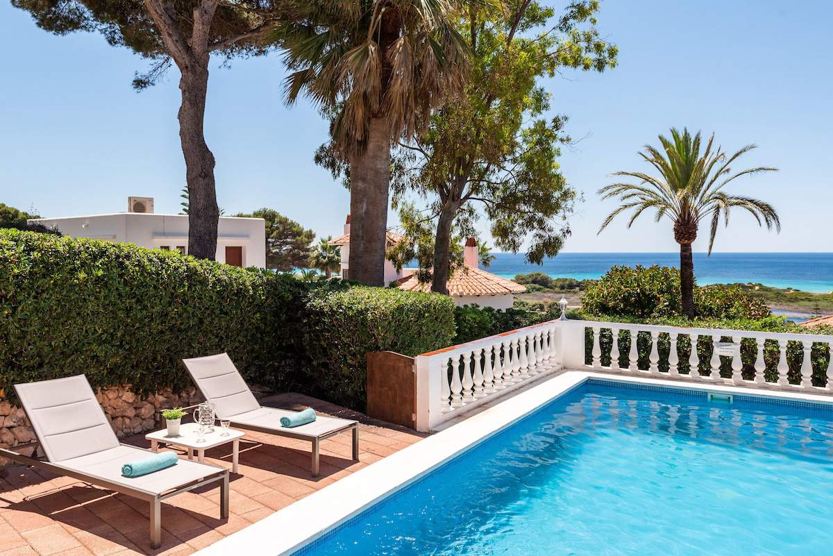 Villa Bellamirada, 4 bedroom villa in Son Bou, Santo Tomas & South, Menorca