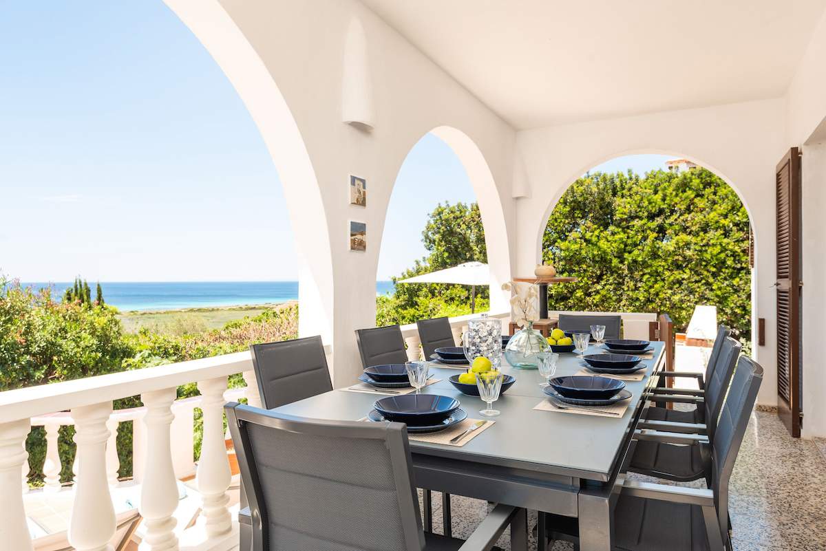 Villa Bellamirada, 4 bedroom villa in Son Bou, Santo Tomas & South, Menorca