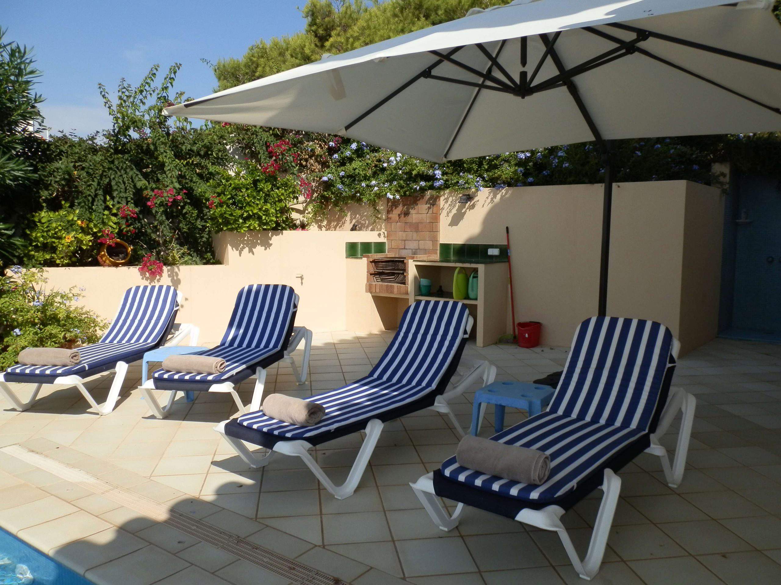 Villa Nicqui, 4 bedroom villa in Mahon & East Menorca area, Menorca