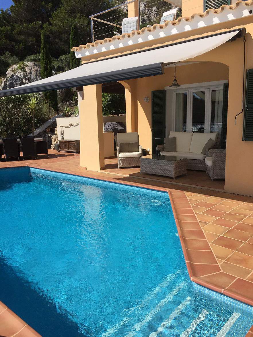 Villa Las Palmeras, 4 bedroom villa in North Menorca Area, Menorca