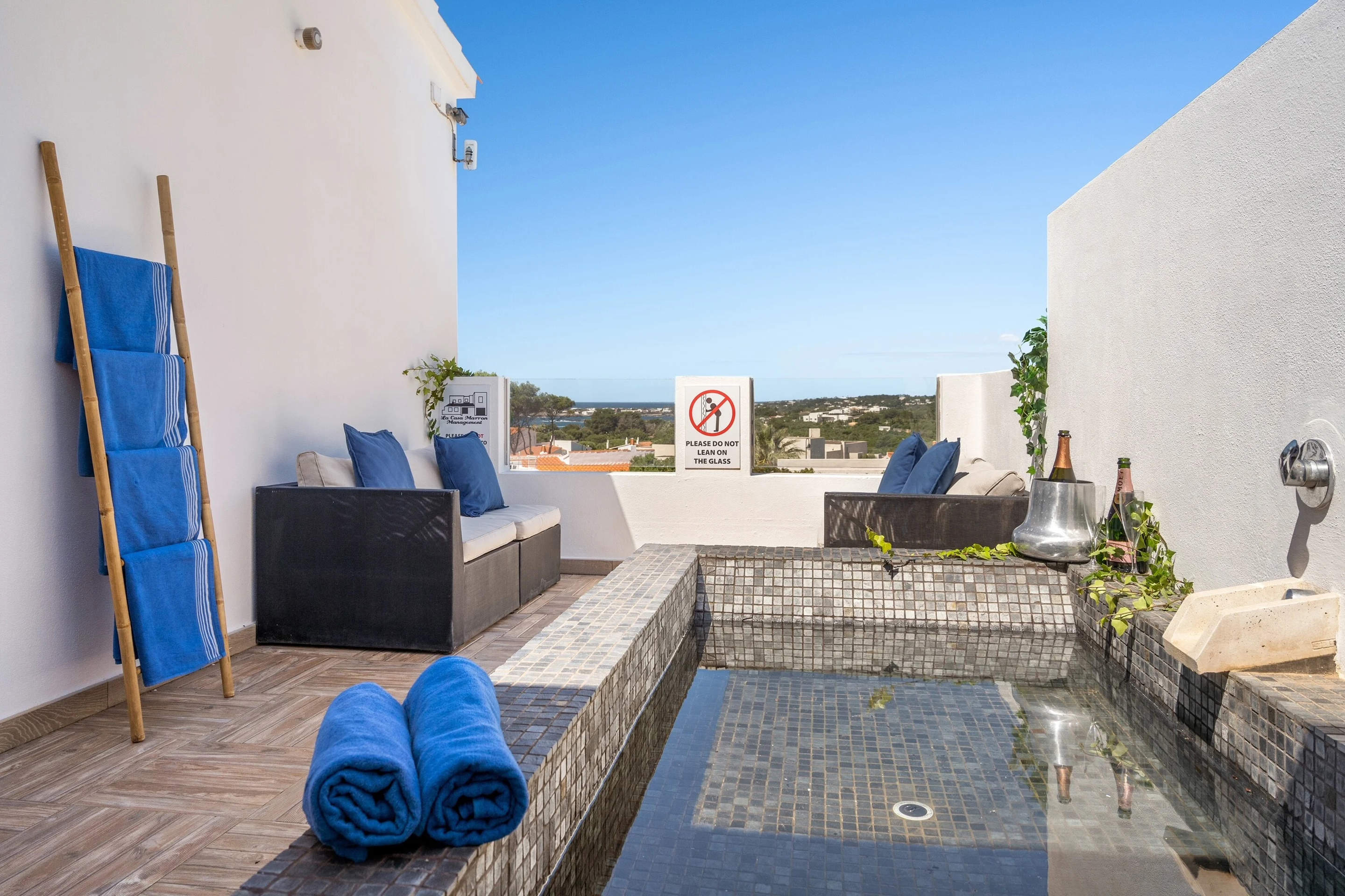 Casa Marron, 6 bedroom villa in Mahon, San Luis & South East, Menorca