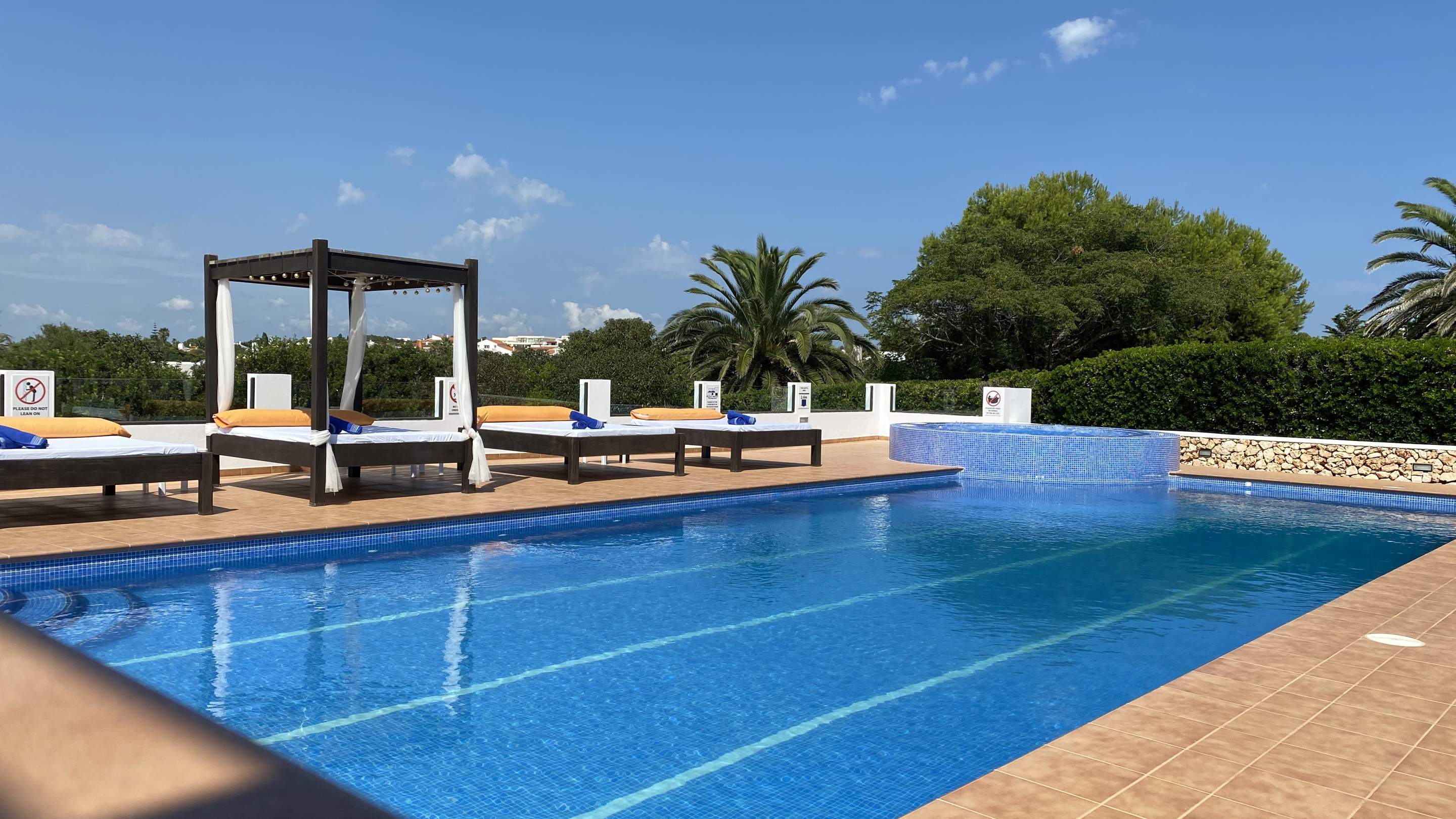 Casa Marron, 6 bedroom villa in Mahon, San Luis & South East, Menorca