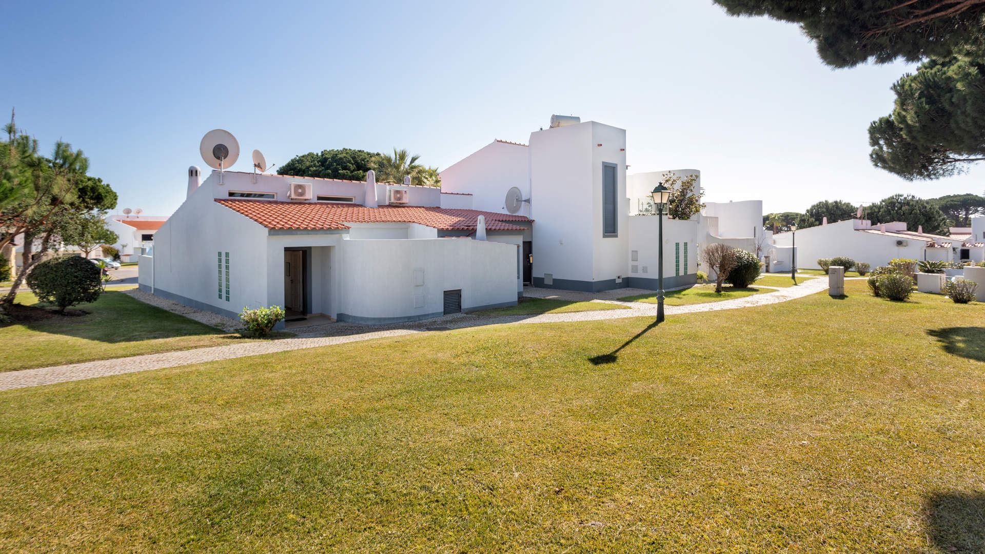 Villa Rebecca, 2 bedroom villa in Vale do Lobo, Algarve