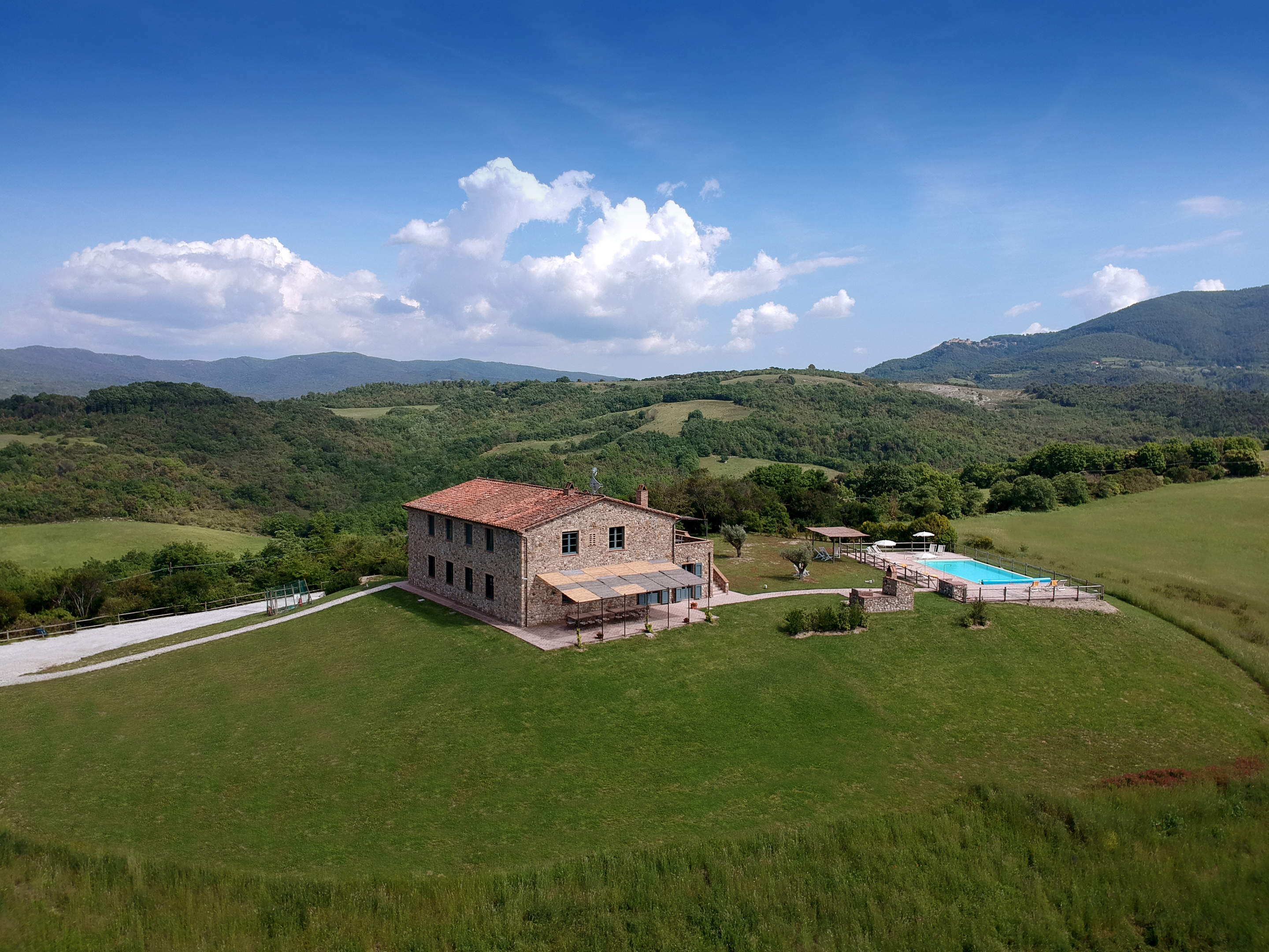 Podere Di Collina, 6 bedroom villa in Tuscany Coast, Tuscany