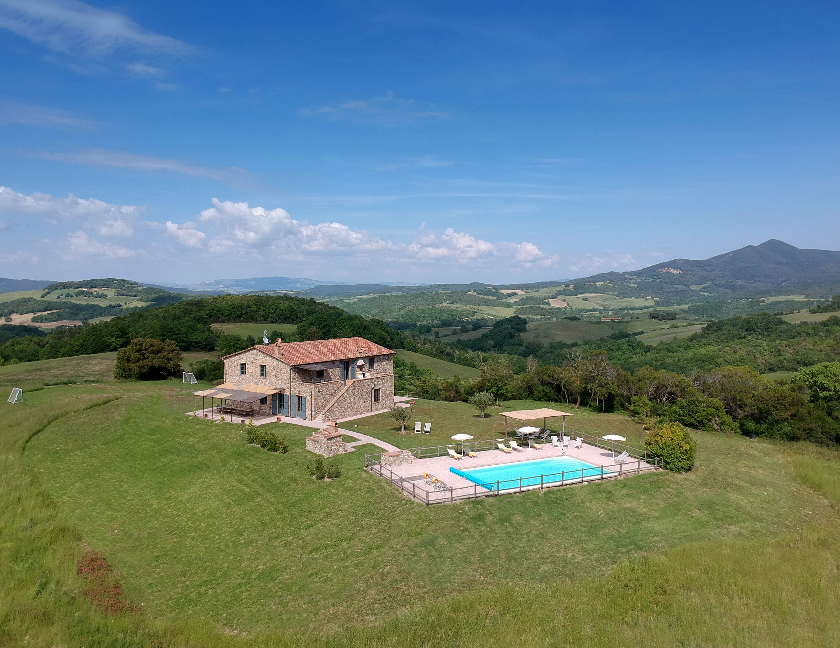 Podere Di Collina, 6 bedroom villa in Tuscany Coast, Tuscany