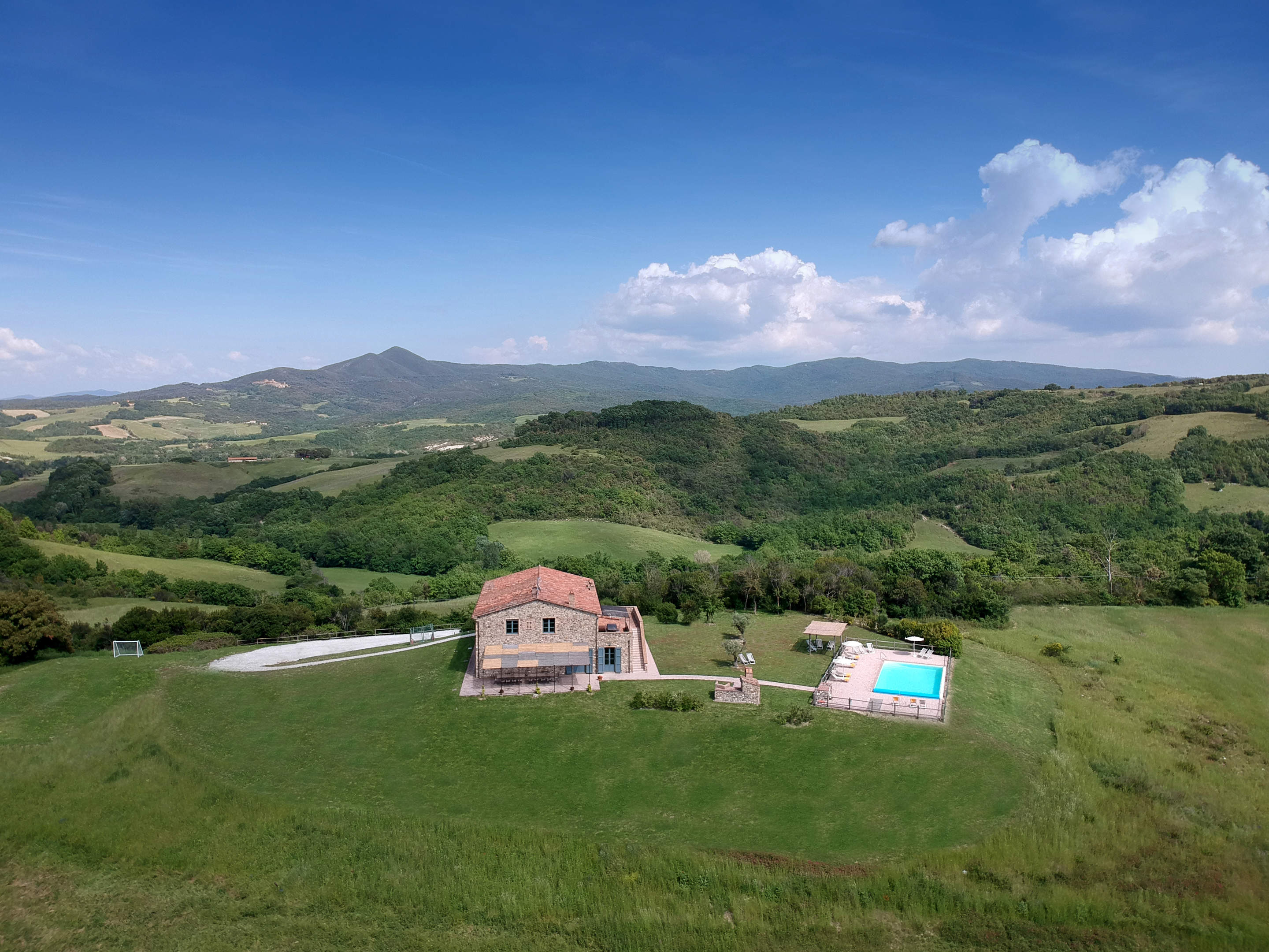 Podere Di Collina, 6 bedroom villa in Tuscany Coast, Tuscany