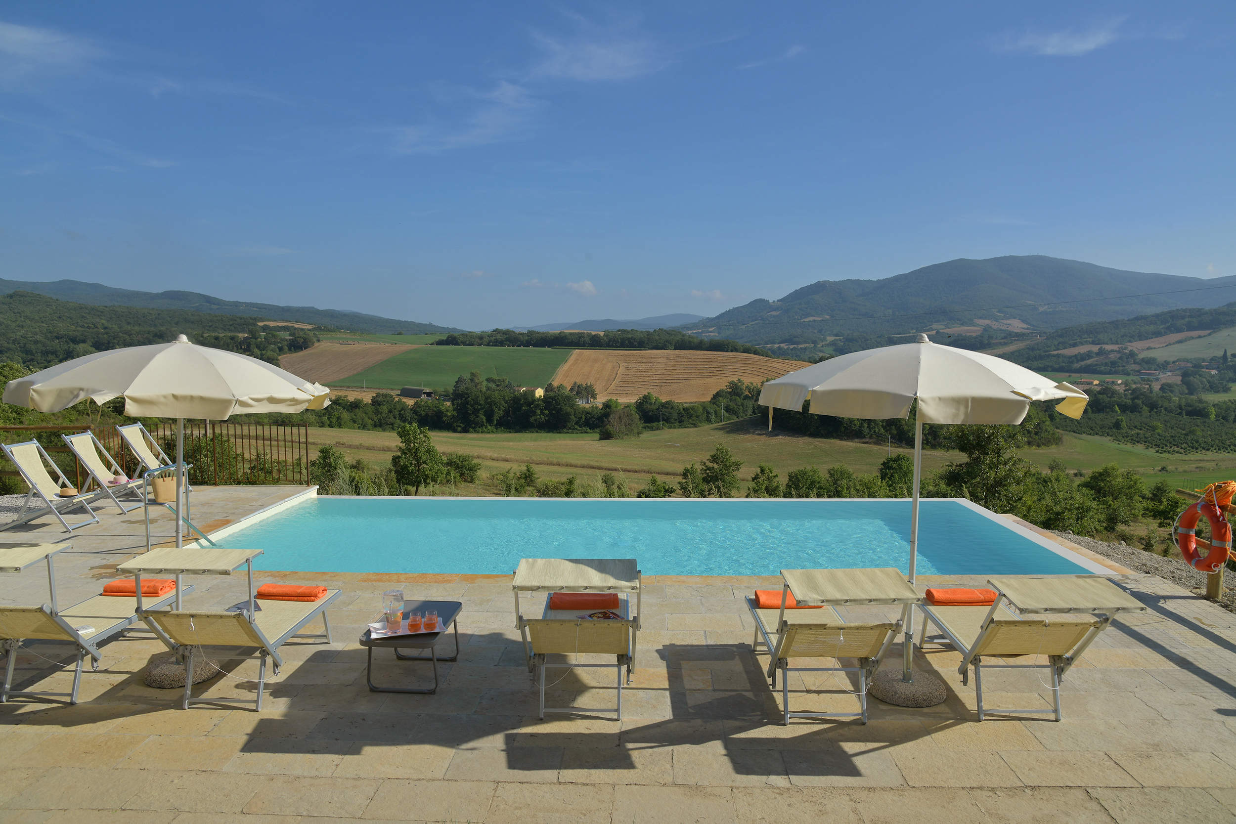 Podere Nocciolo, 6 bedroom villa in Tuscany Coast, Tuscany