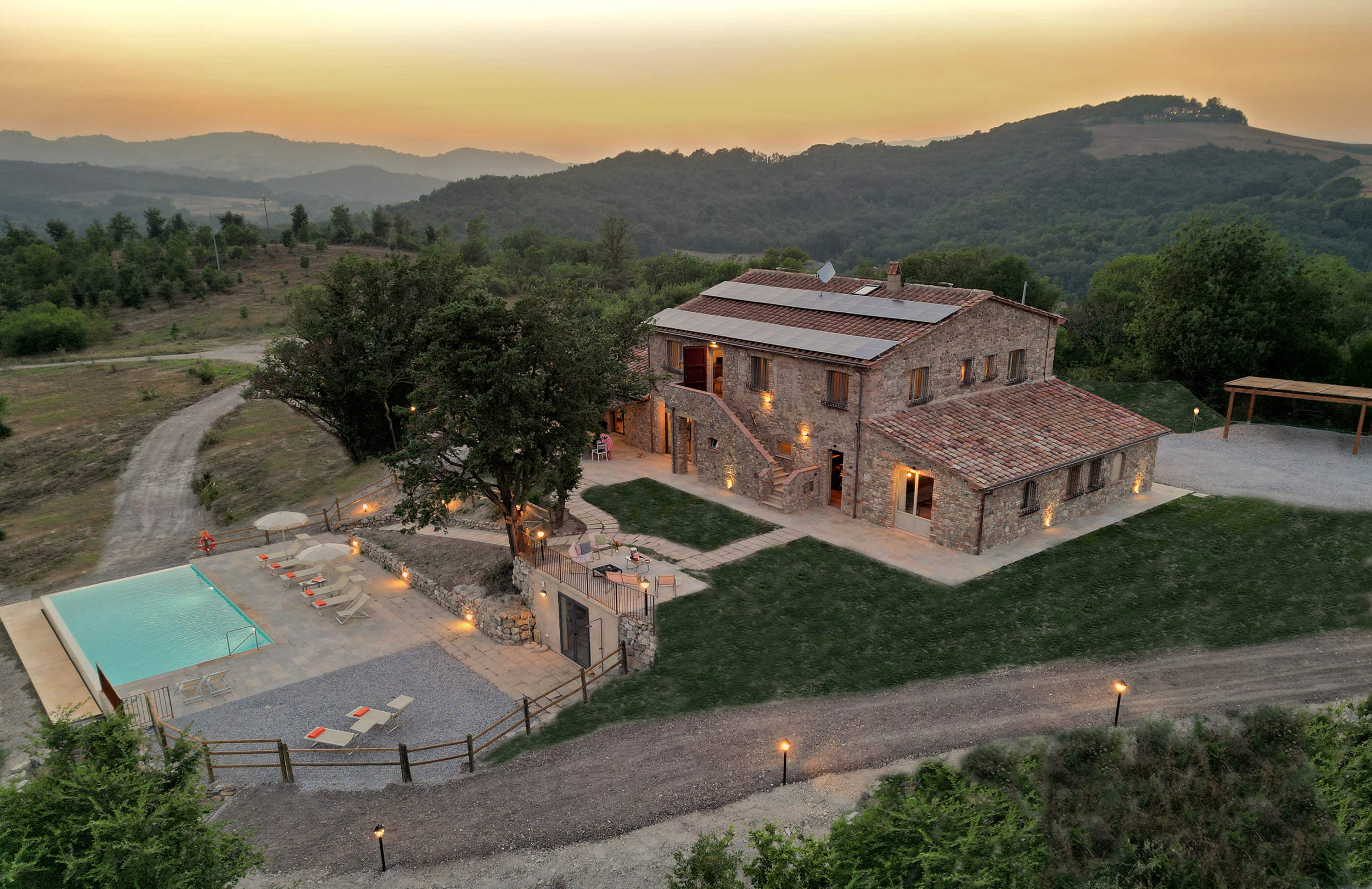 Podere Nocciolo, 6 bedroom villa in Tuscany Coast, Tuscany