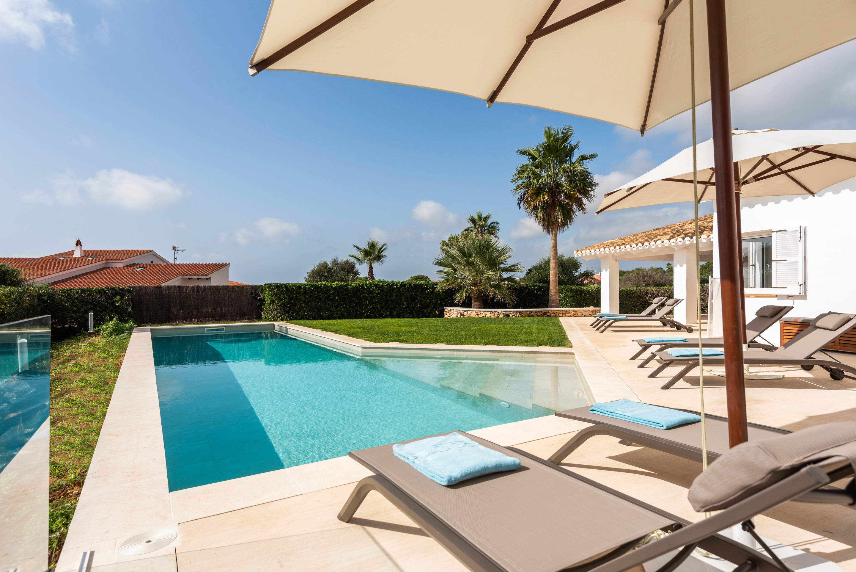 Villa Alberto, 4 bedroom villa in Mahon, San Luis & South East, Menorca