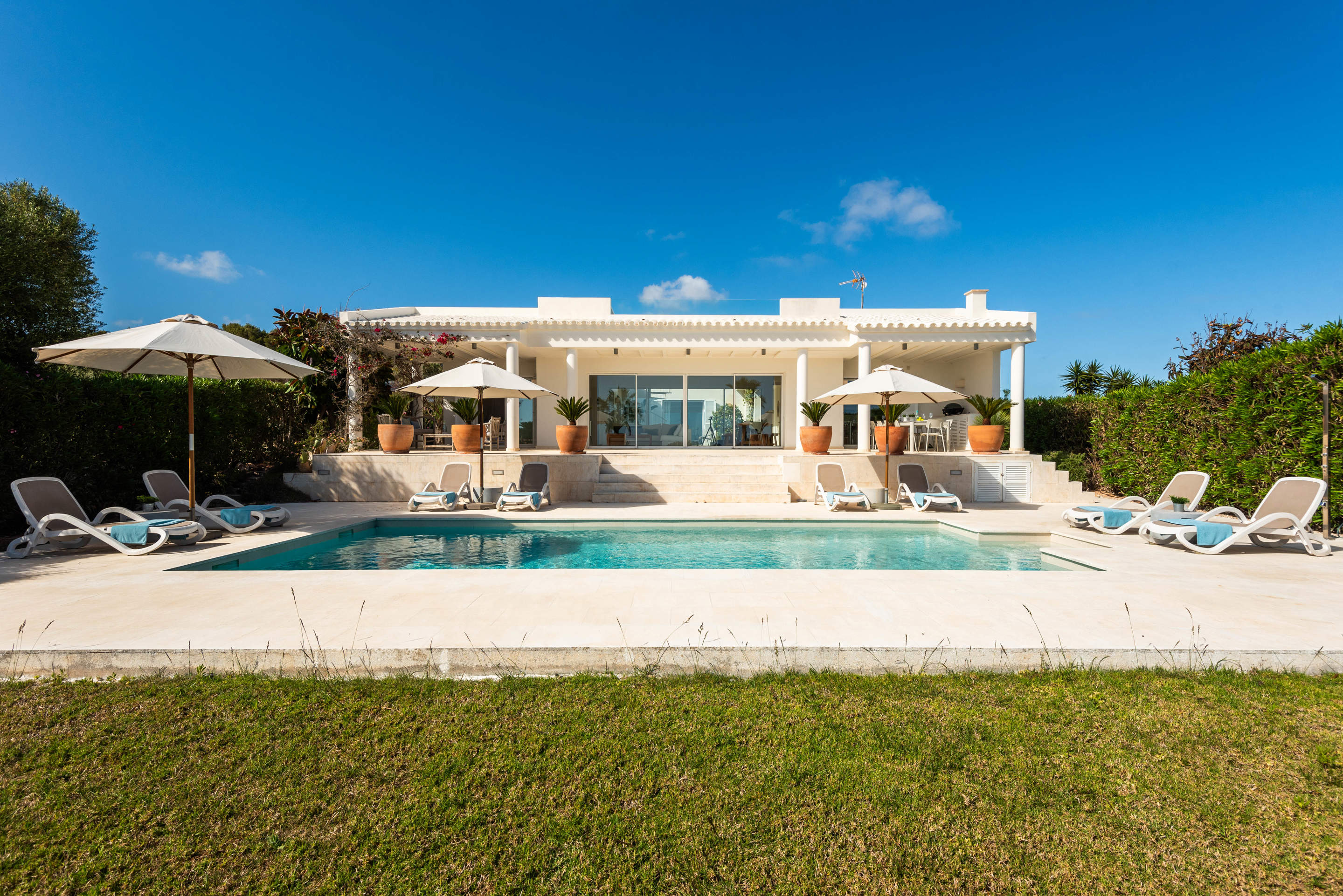 Villa Mariposa, 4 bedroom villa in Mahon, San Luis & South East, Menorca