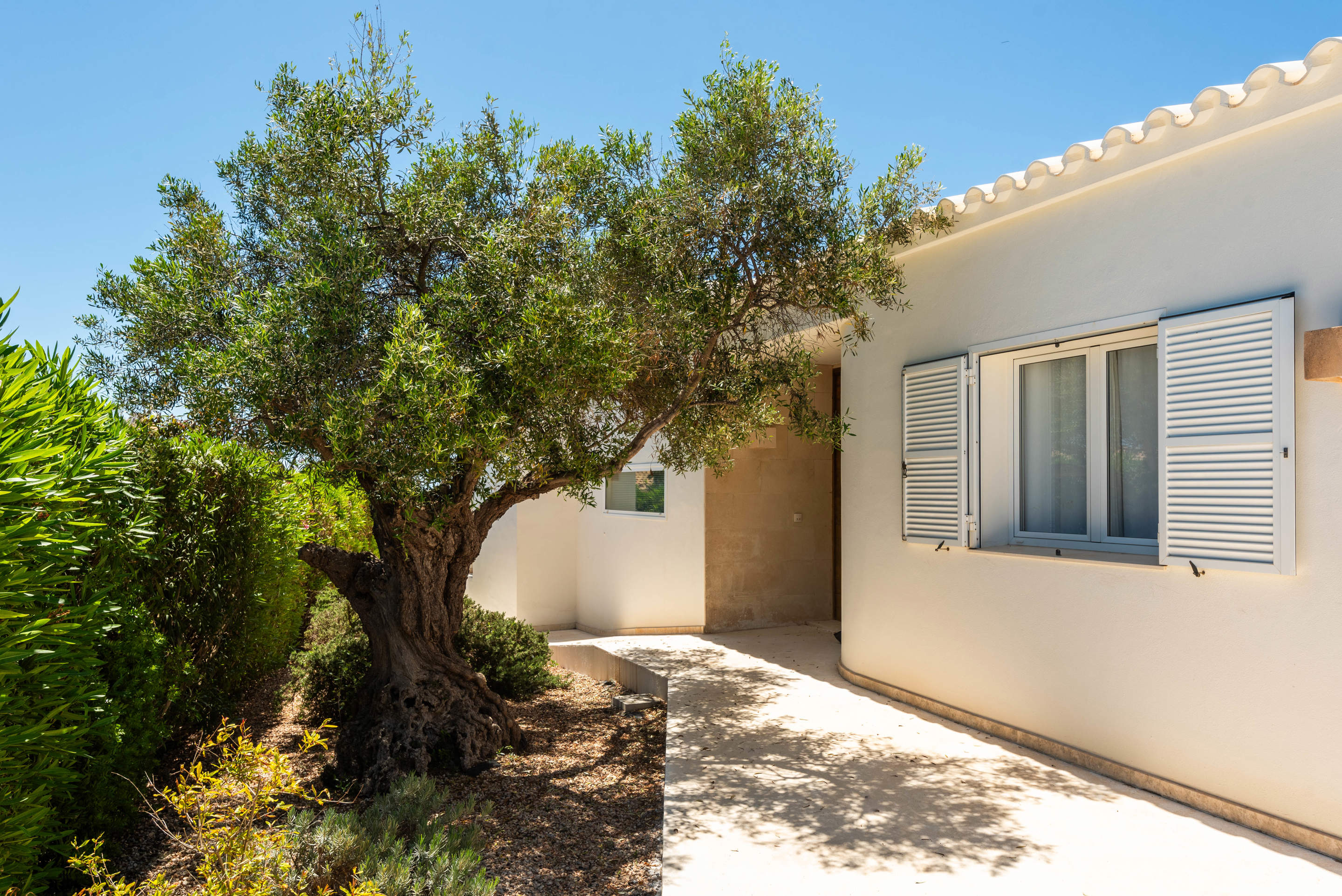 Villa Mariposa, 4 bedroom villa in Mahon, San Luis & South East, Menorca