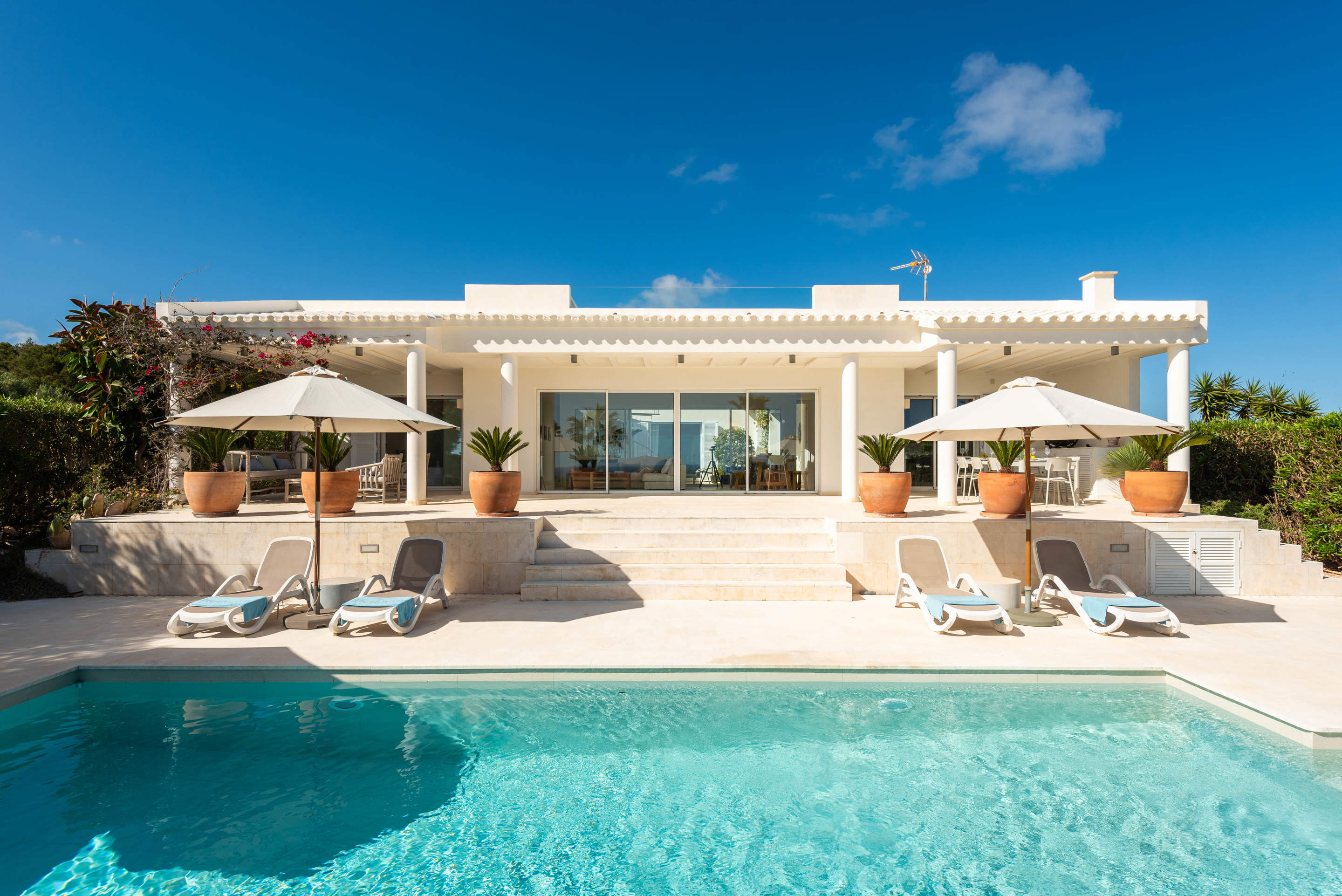 Villa Mariposa, 4 bedroom villa in Mahon, San Luis & South East, Menorca