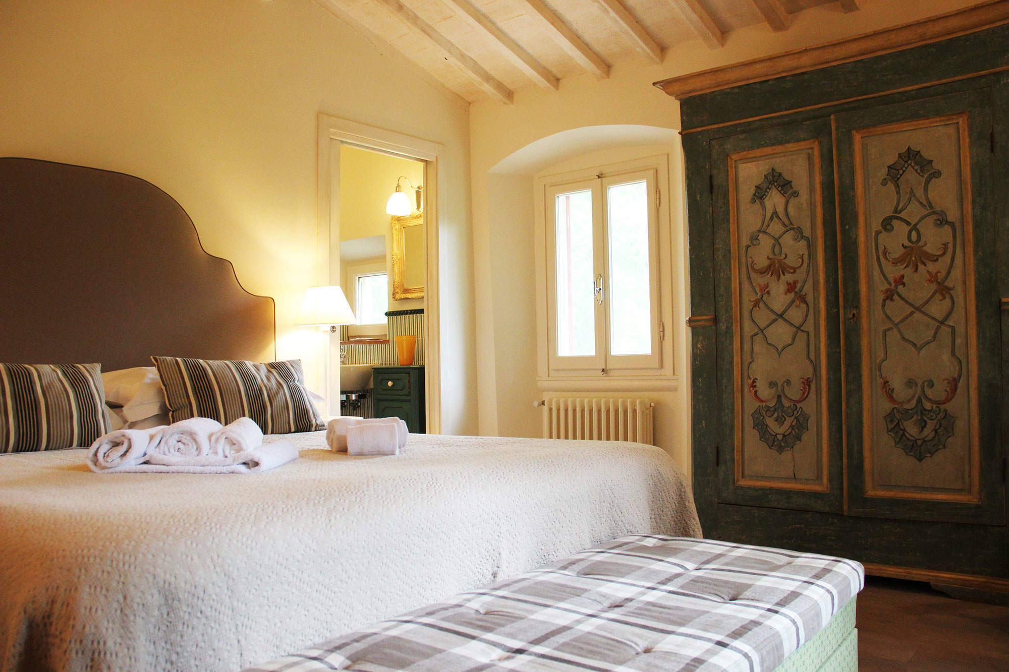 Villa Molino, 4 bedroom villa in Chianti & Countryside, Tuscany