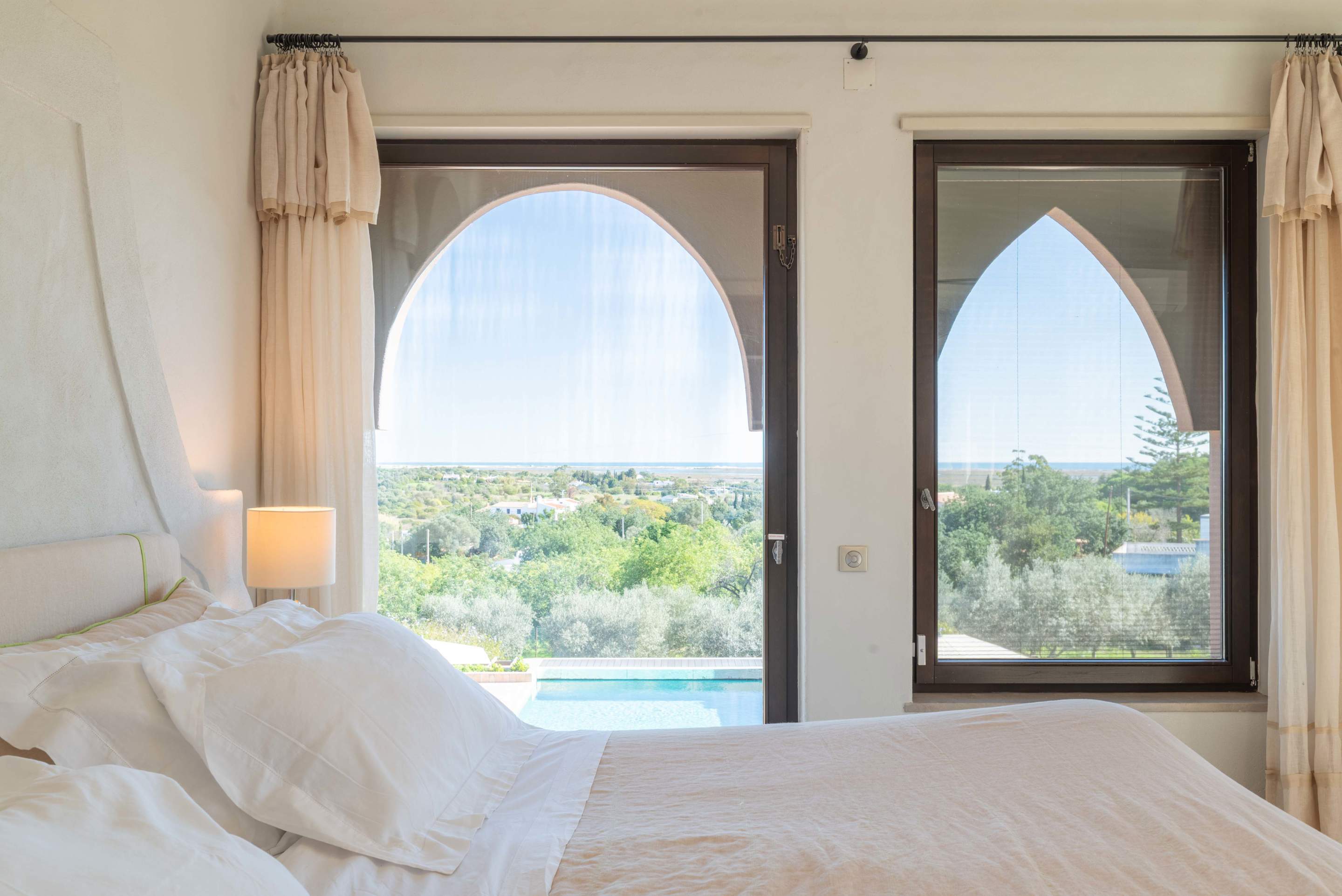 Quinta Vista Ria Villa & Cottage, 6 bedroom villa in Faro and Surrounding Area, Algarve