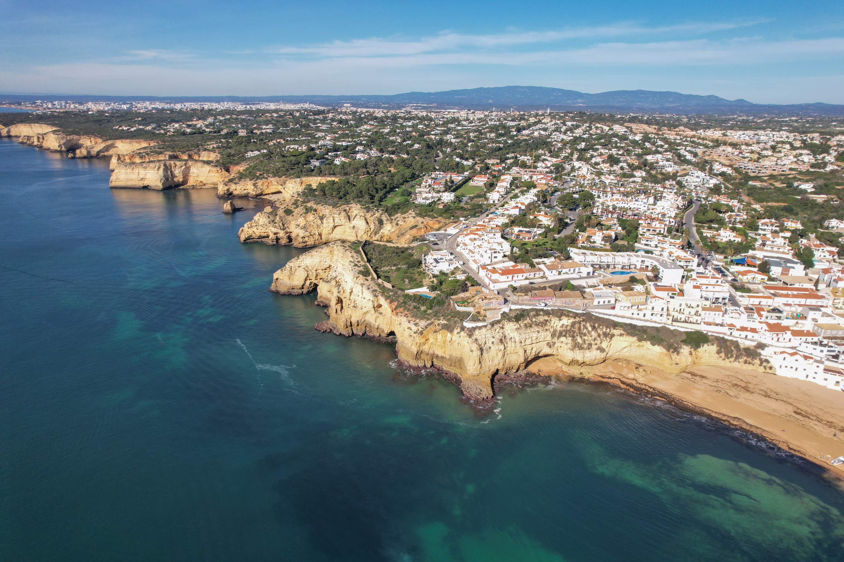 Villa Tamara, 4 bedroom villa in Carvoeiro Area, Algarve