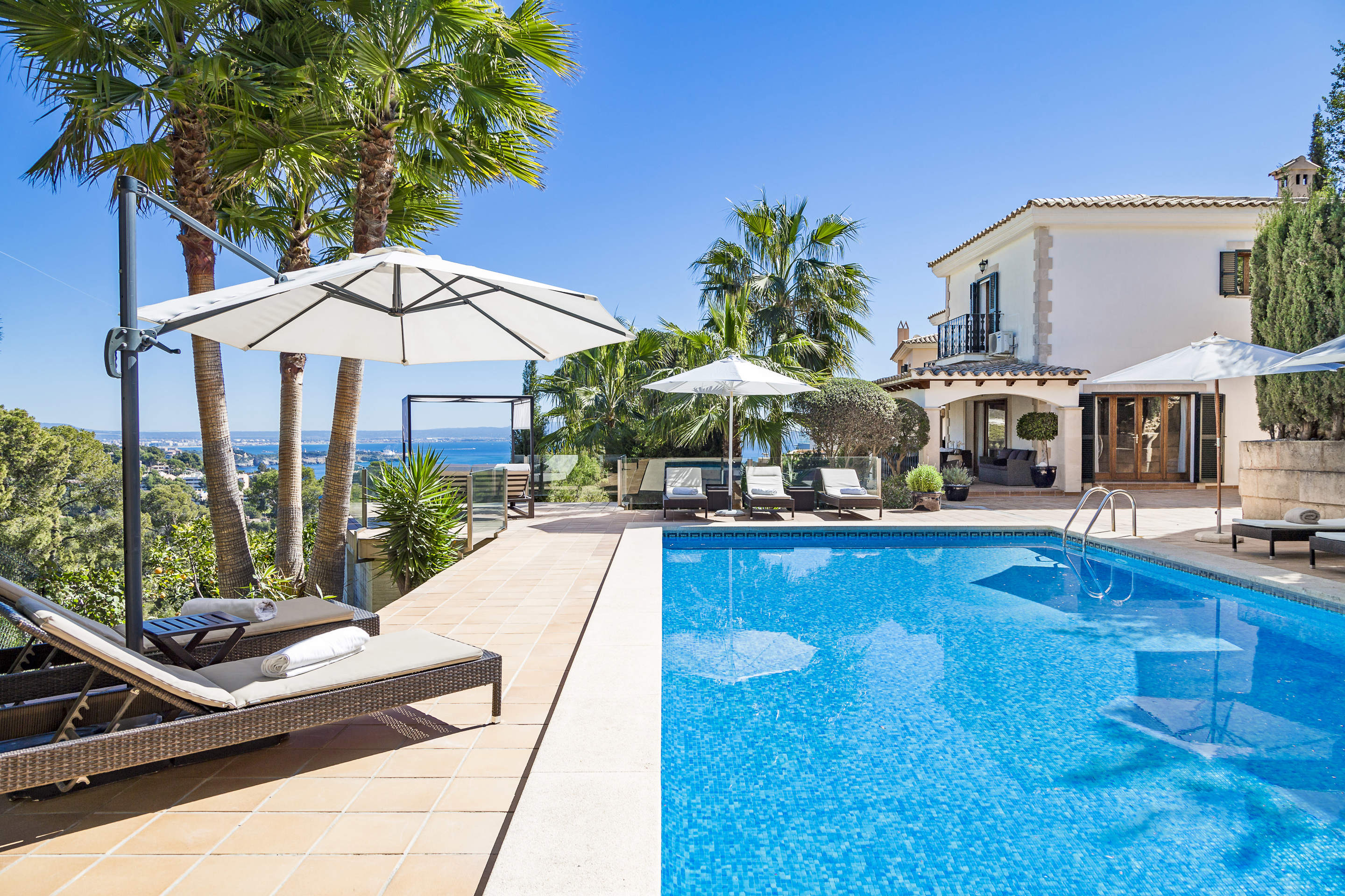 Villa Catala, 5 bedroom villa in Palma & Southwest Mallorca, Majorca