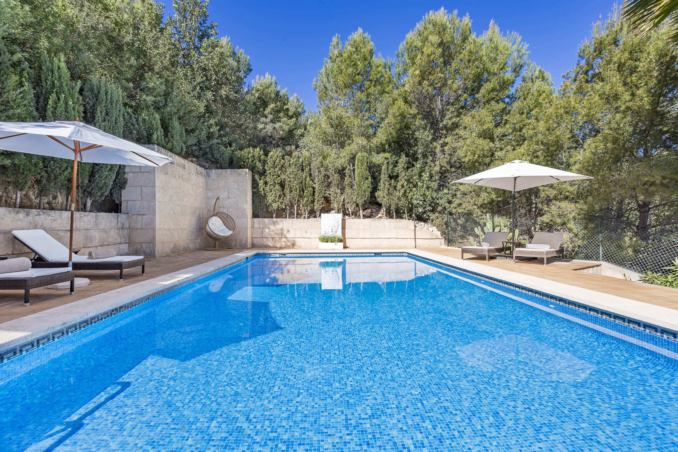 Villa Catala, 5 bedroom villa in Palma & Southwest Mallorca, Majorca