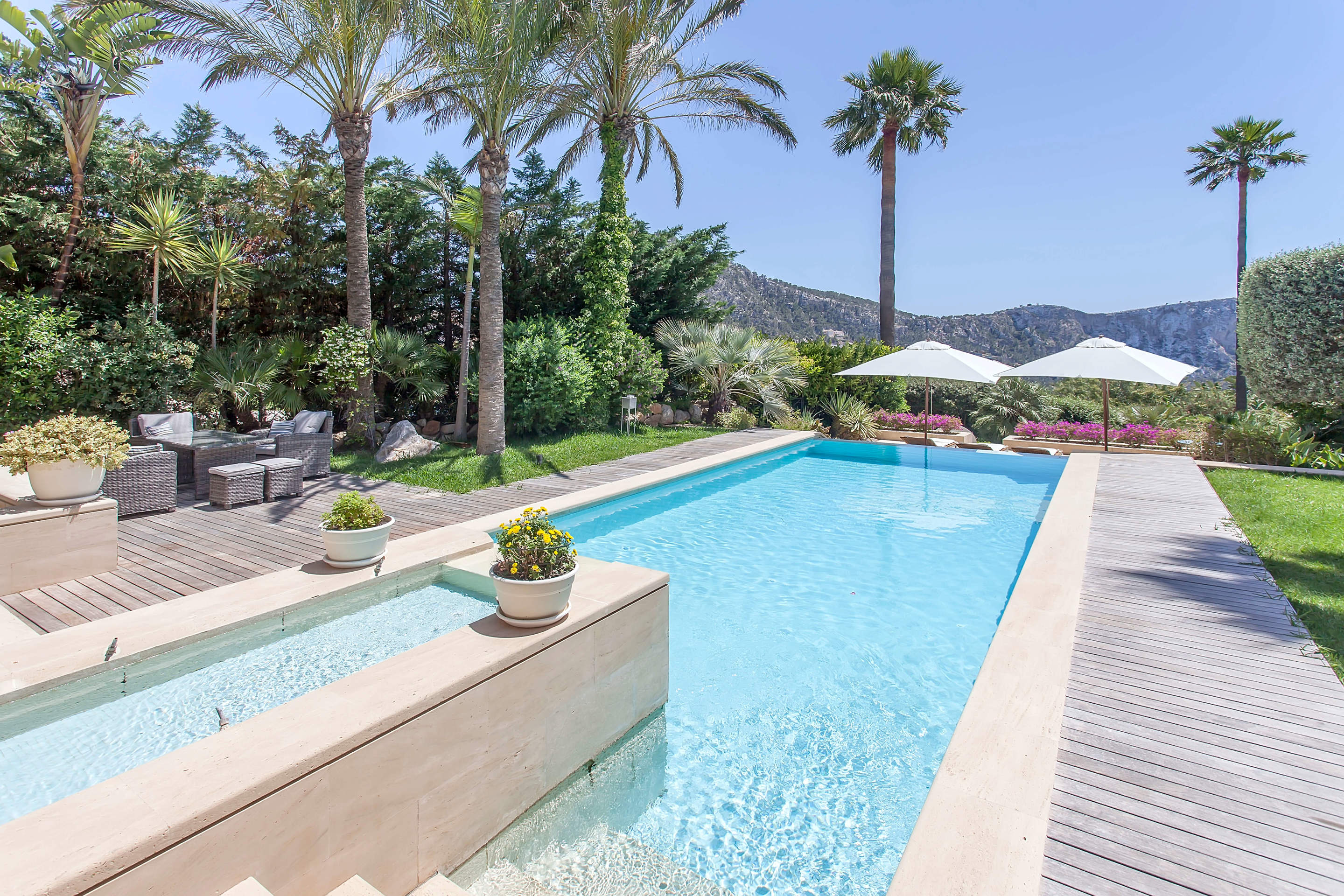 Villa Coral, 5 bedroom villa in Palma & Southwest Mallorca, Majorca