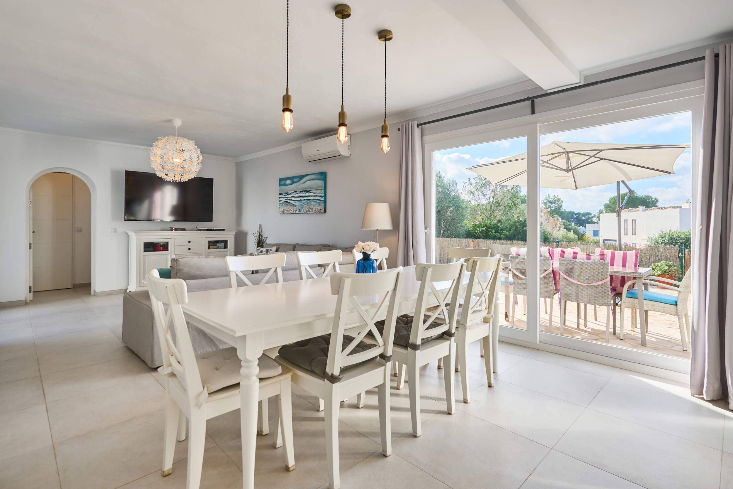 Villa Guadi, 6 bedroom villa in Cala d'Or , Majorca