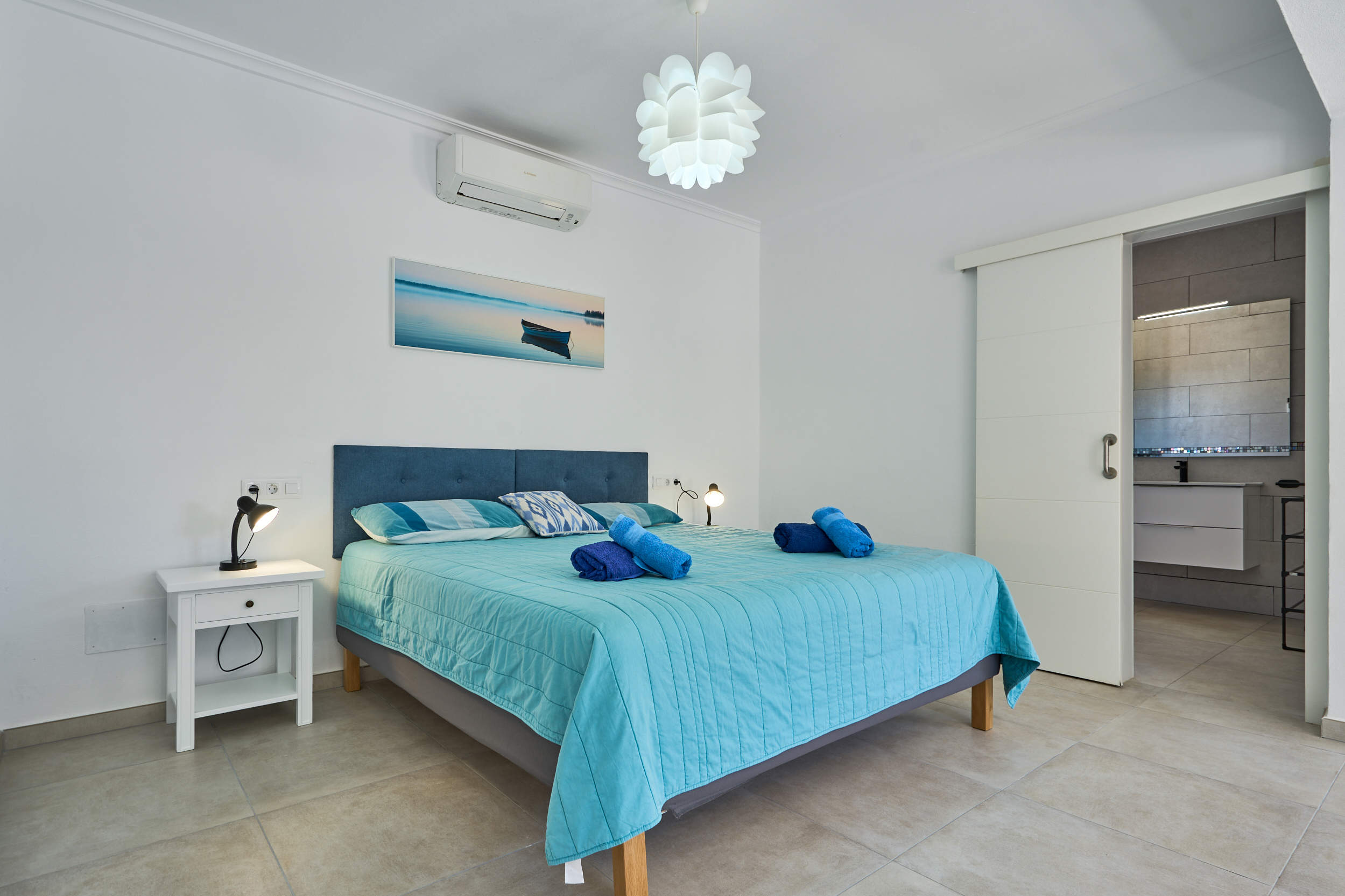Villa Guadi, 6 bedroom villa in Cala d'Or , Majorca