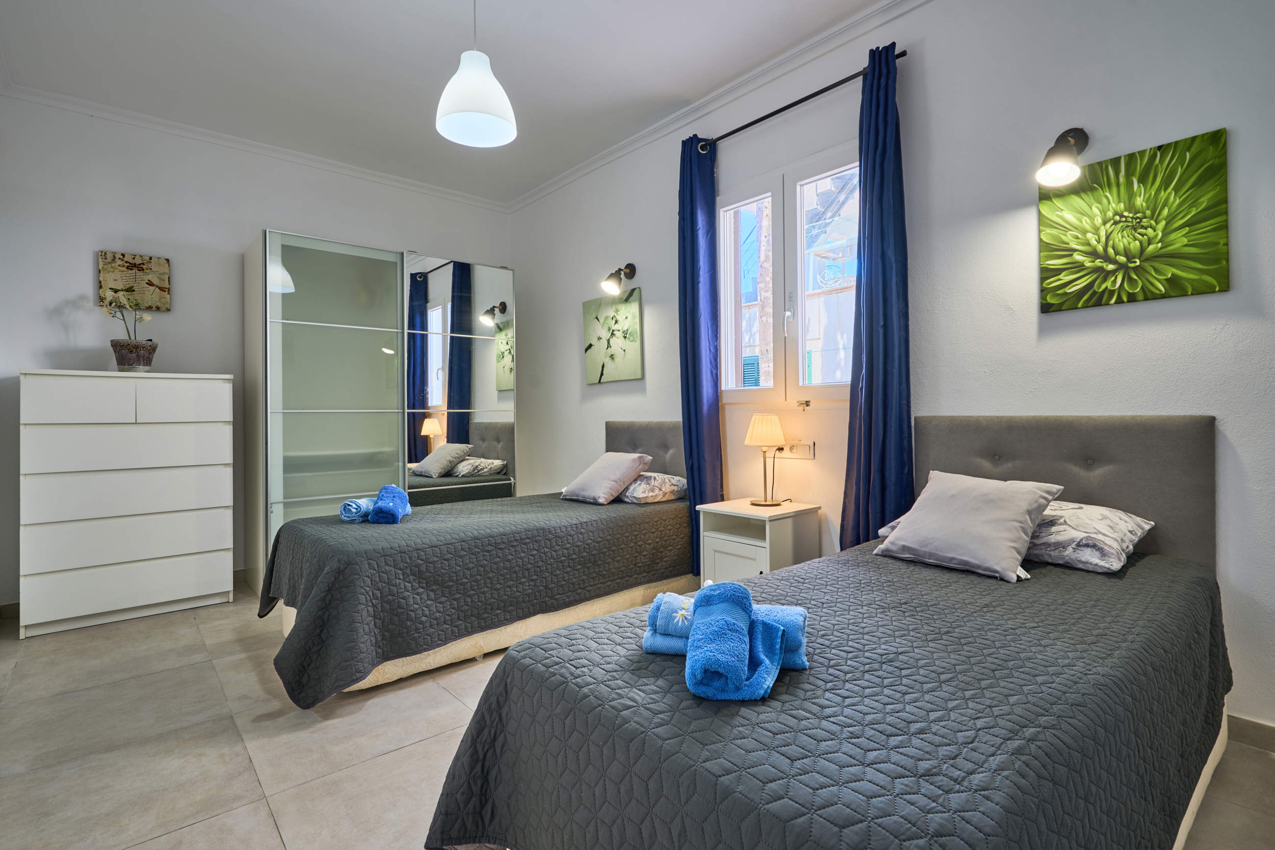 Villa Guadi, 6 bedroom villa in Cala d'Or , Majorca