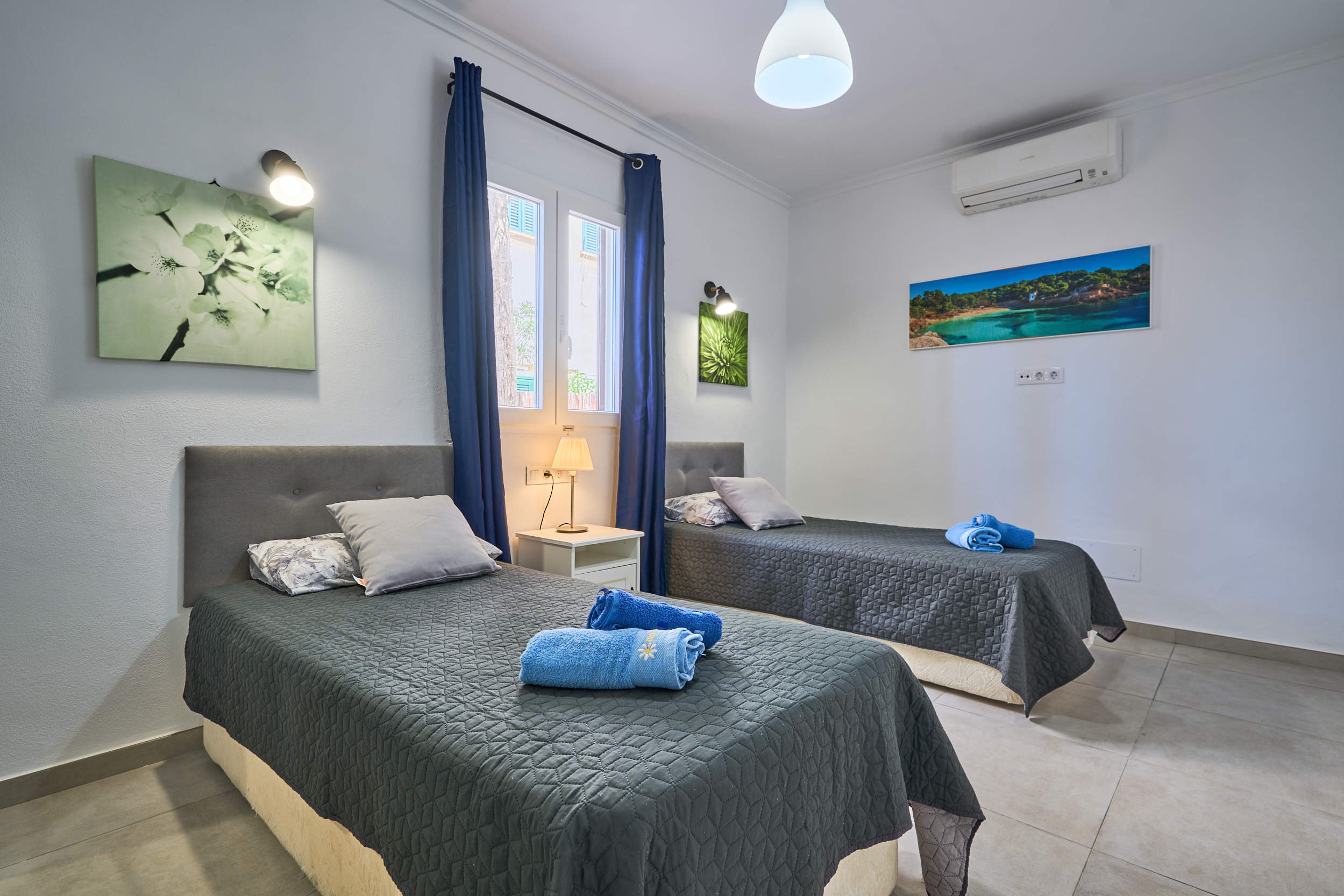 Villa Guadi, 6 bedroom villa in Cala d'Or , Majorca