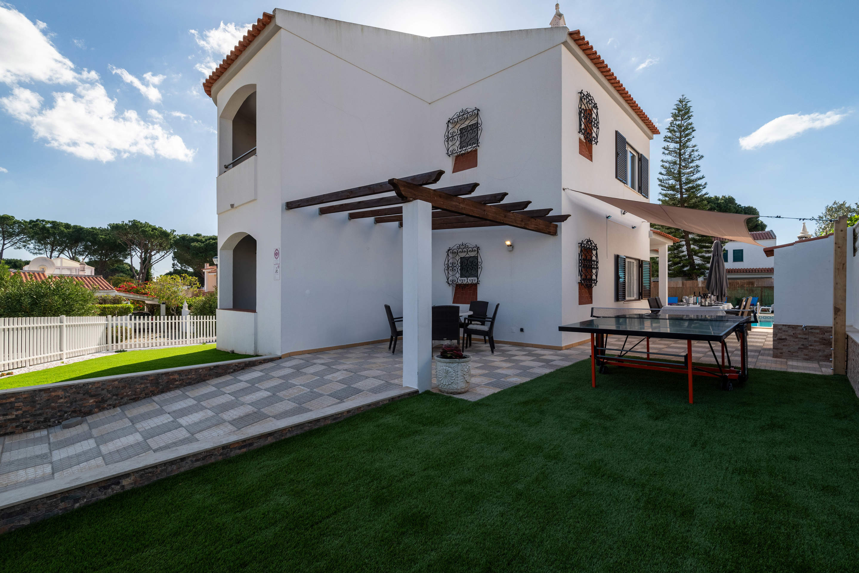 Villa Viegas, 4 bedroom villa in Vilamoura Area, Algarve