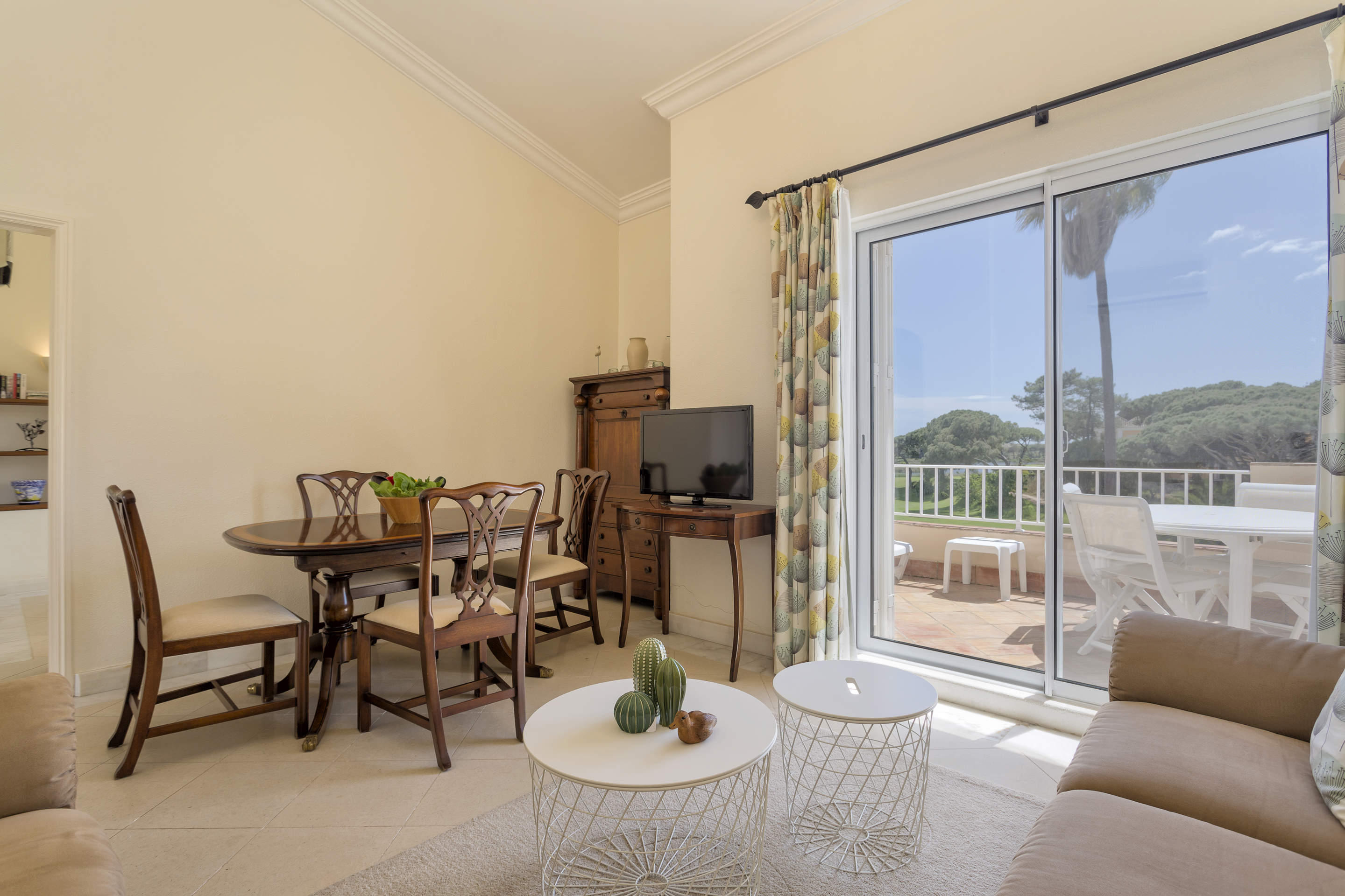 Sao Lourenco Standard Studio Apt 49, Cinnamon, 1 bedroom apartment in Quinta do Lago, Algarve